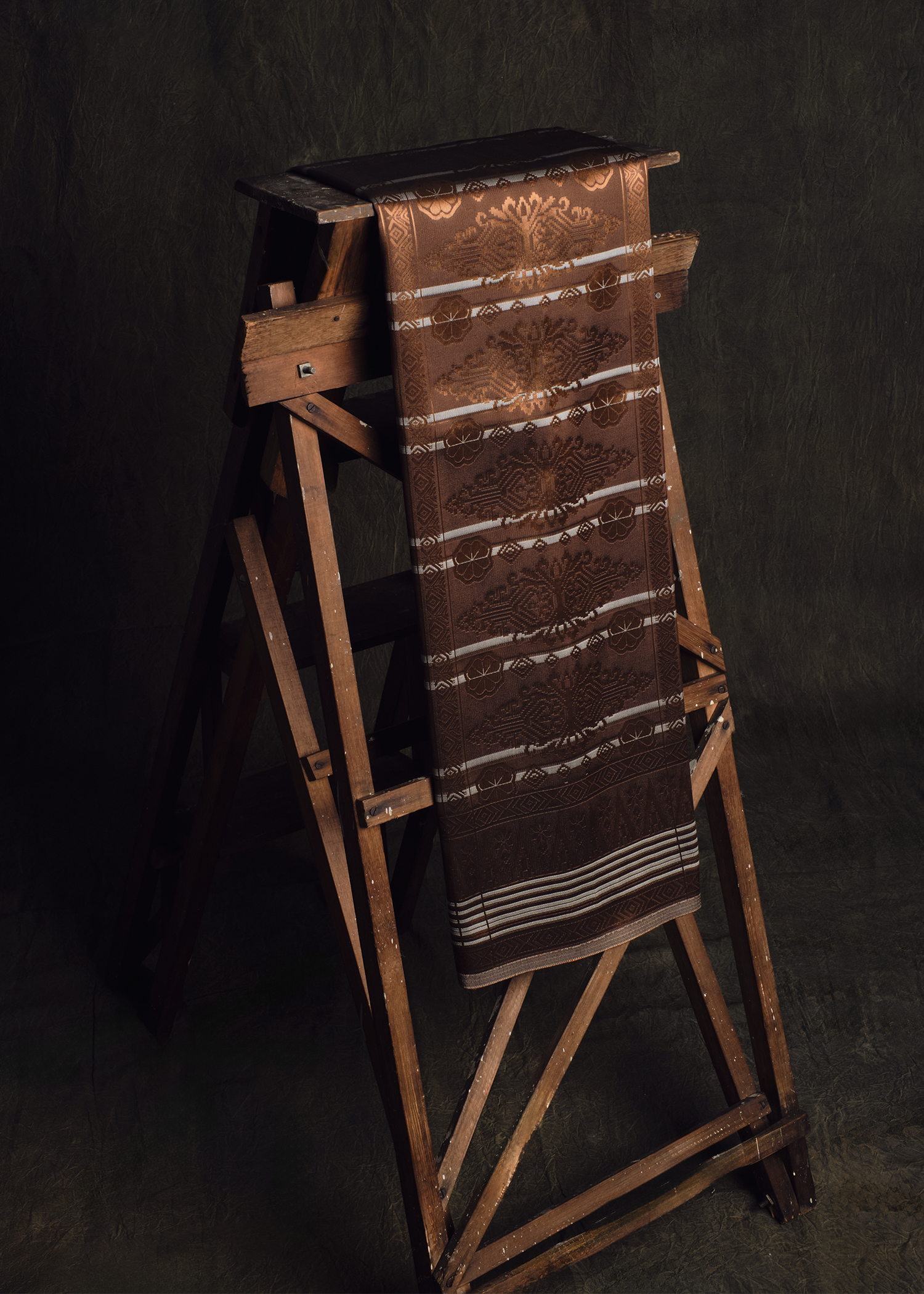 KHATAM x M.NASIR : Langgam Tampuk Manggis - Brown