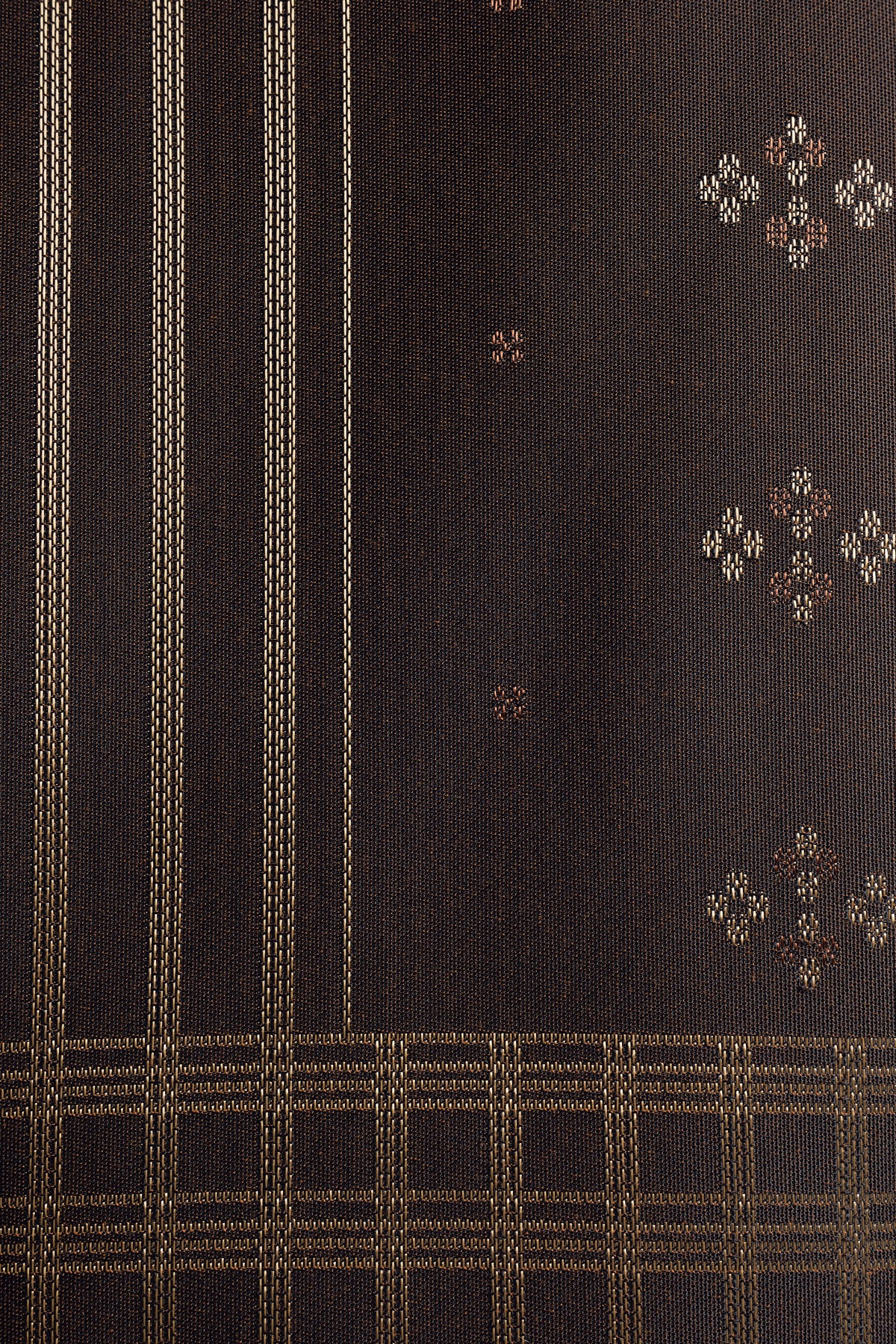 Samping Galur Cengkih - Coklat Emas