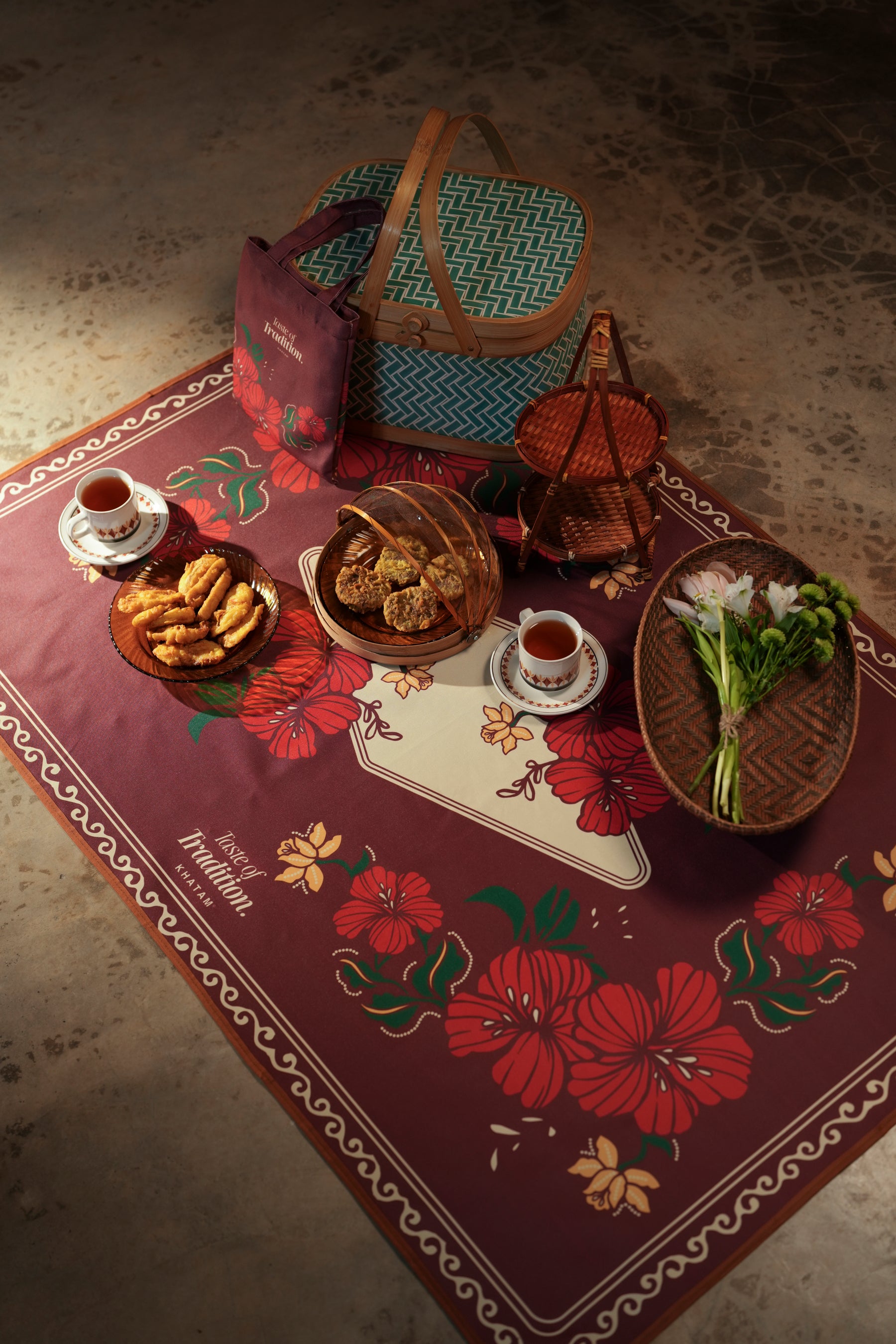 Taste of Tradition Tikar with Bag Set