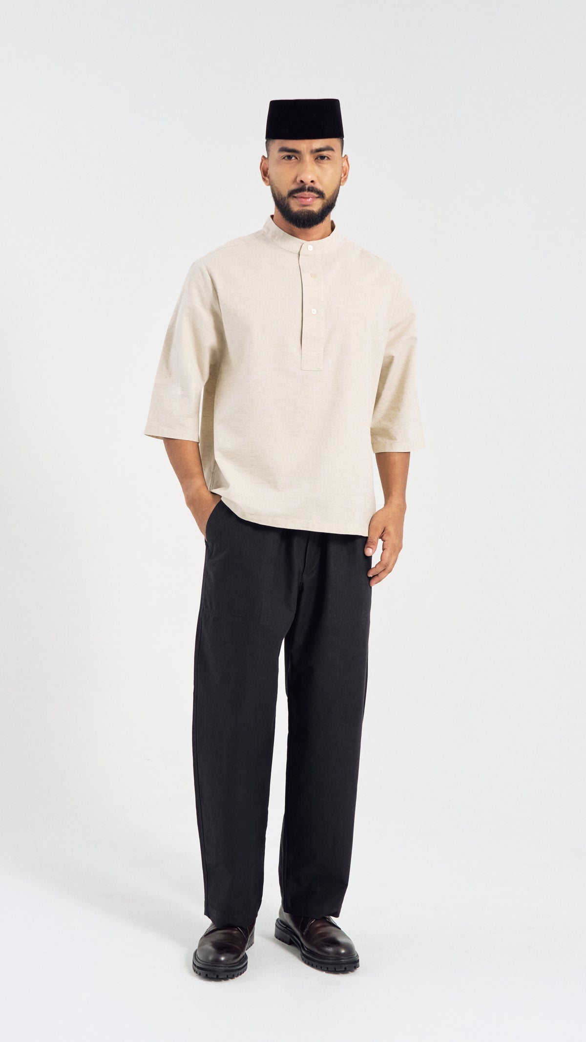 Kuadra Loose Fit Men Top Quarter Sleeve - Sand Beige