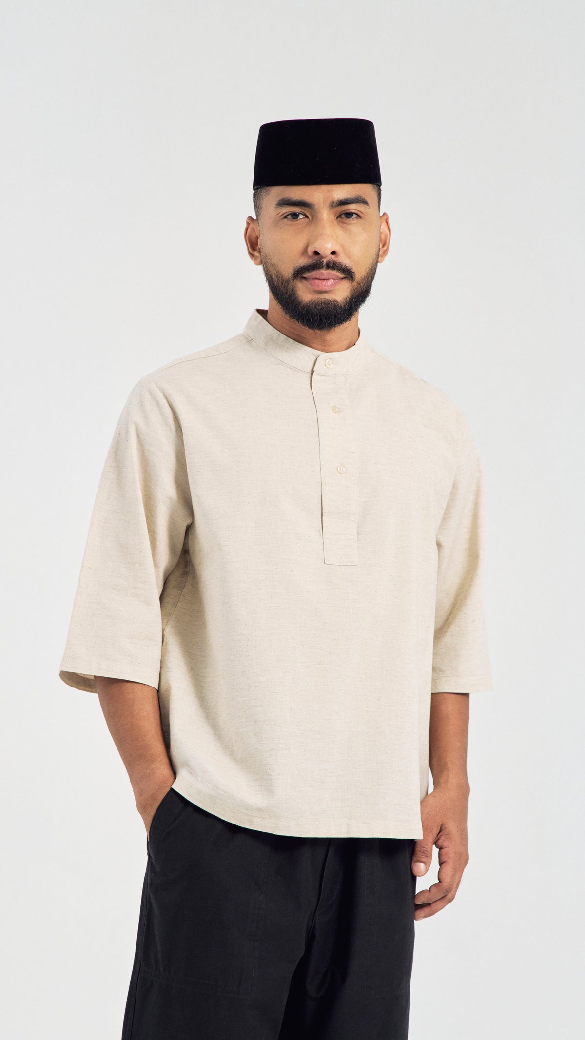 Kuadra Loose Fit Men Top Quarter Sleeve - Sand Beige