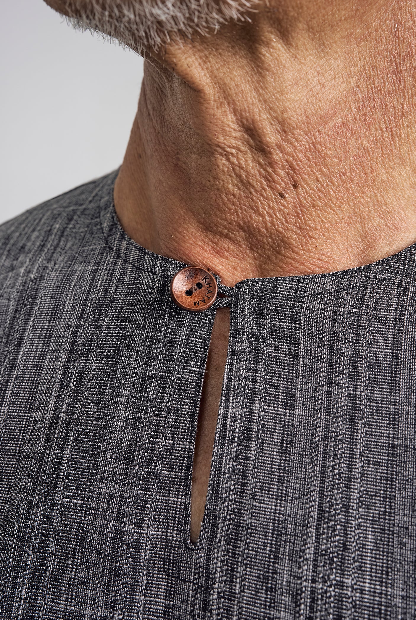 Lembar Modern Fit Long Sleeves Top - Charcoal