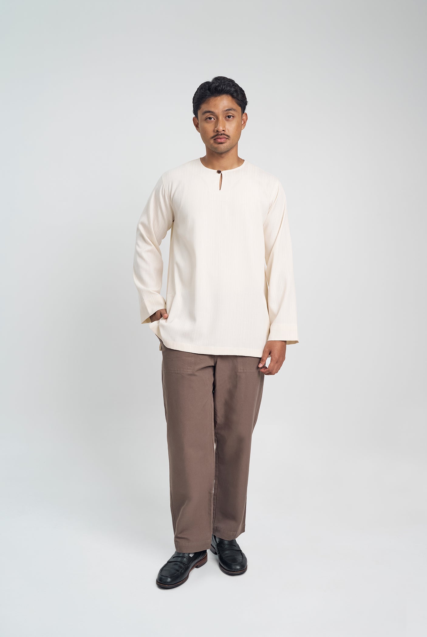 Lembar Modern Fit Long Sleeves Top - Cream