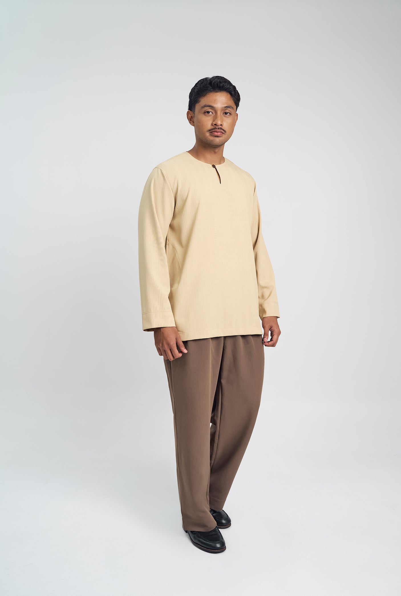 Lembar Modern Fit Long Sleeves Top - Light Brown
