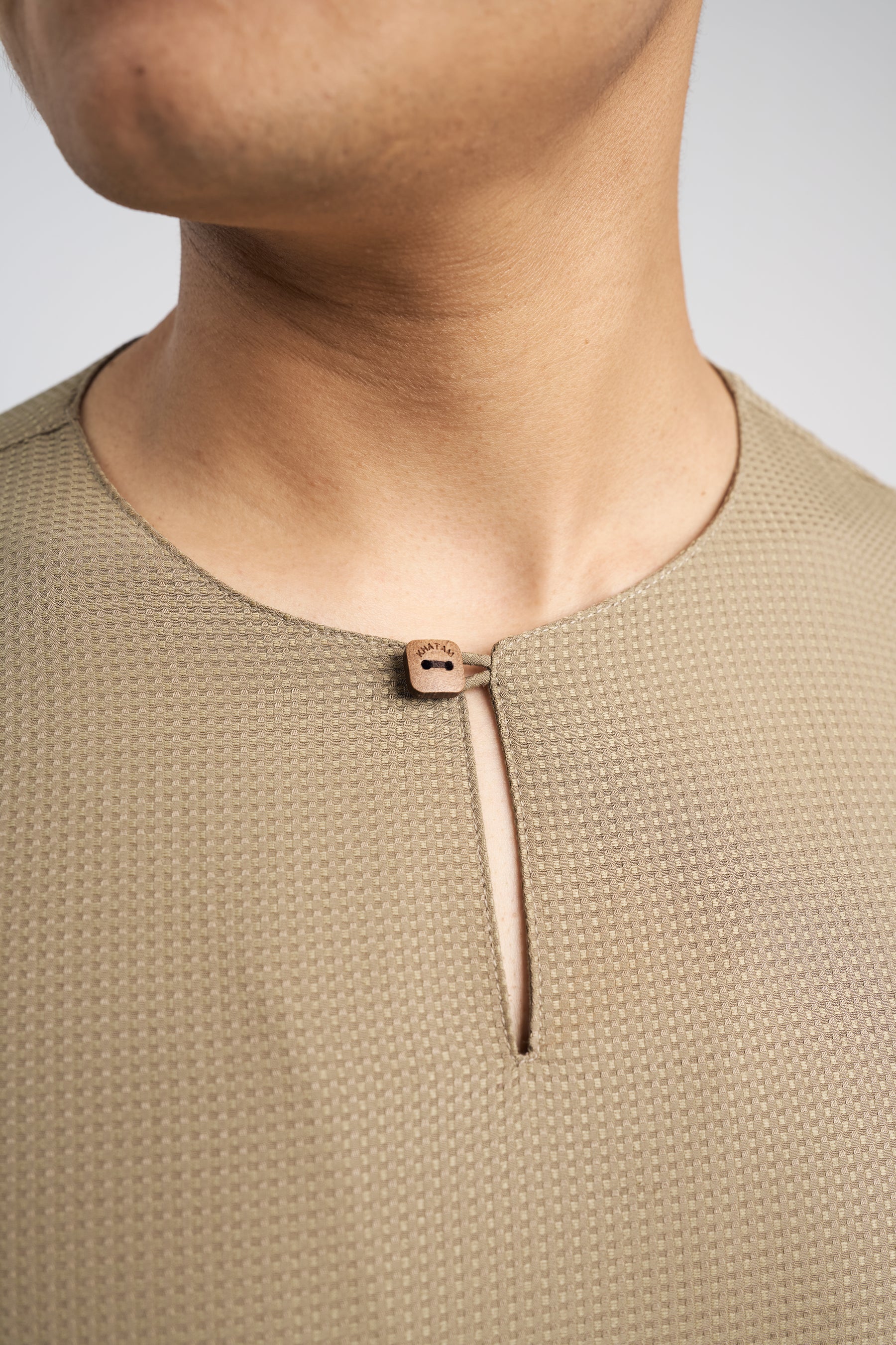 Nadim Modern Fit Top Quarter Sleeves - Light Olive