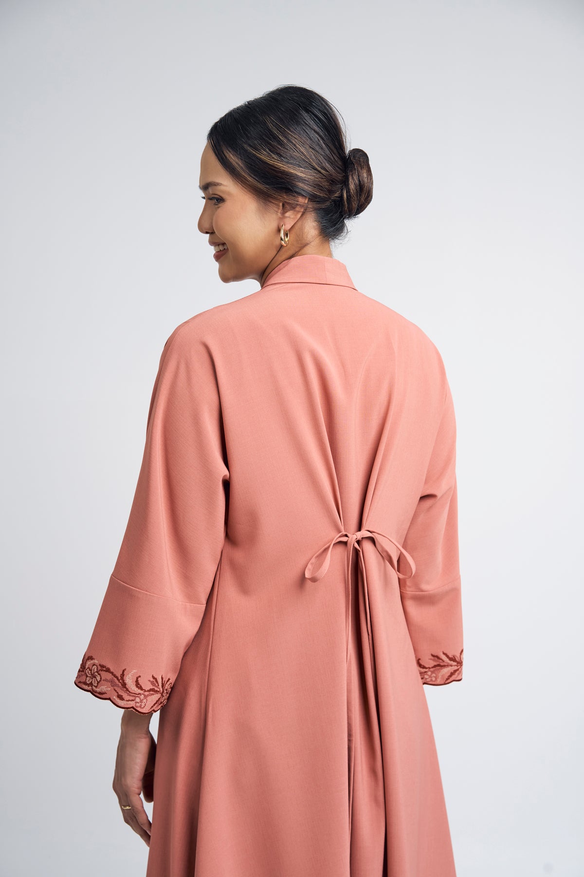 Nyonya Khatam Kemboja Kebaya Labuh - Salmon Pink