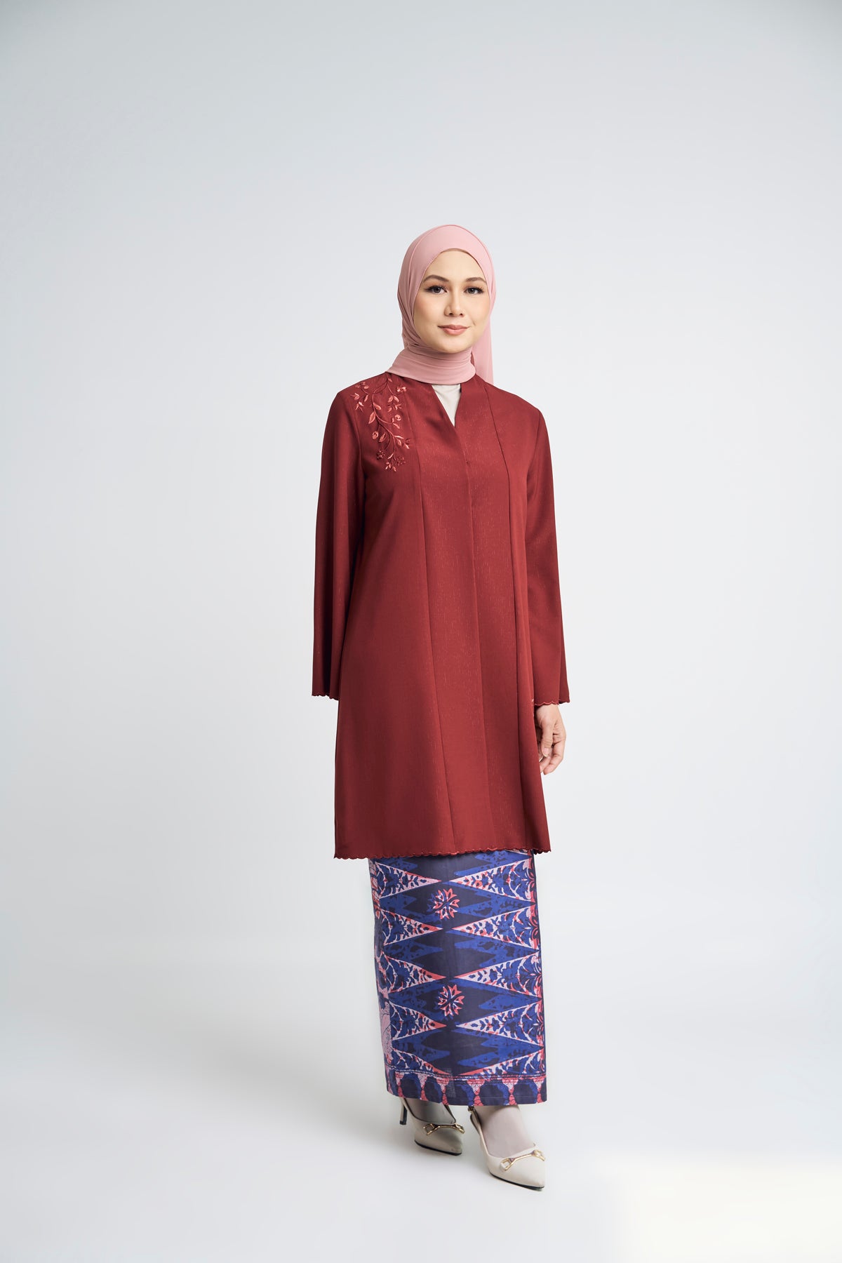 Nyonya Khatam Orked Kebaya - Maroon