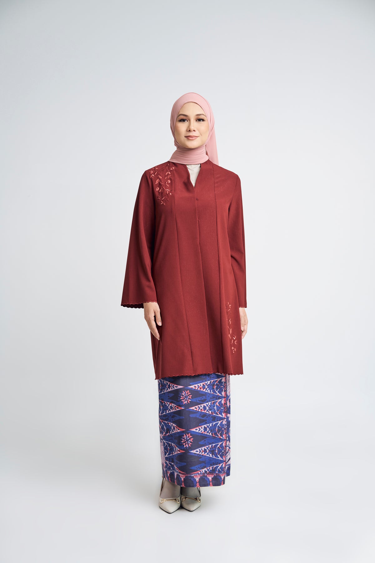 Nyonya Khatam Orked Kebaya - Maroon