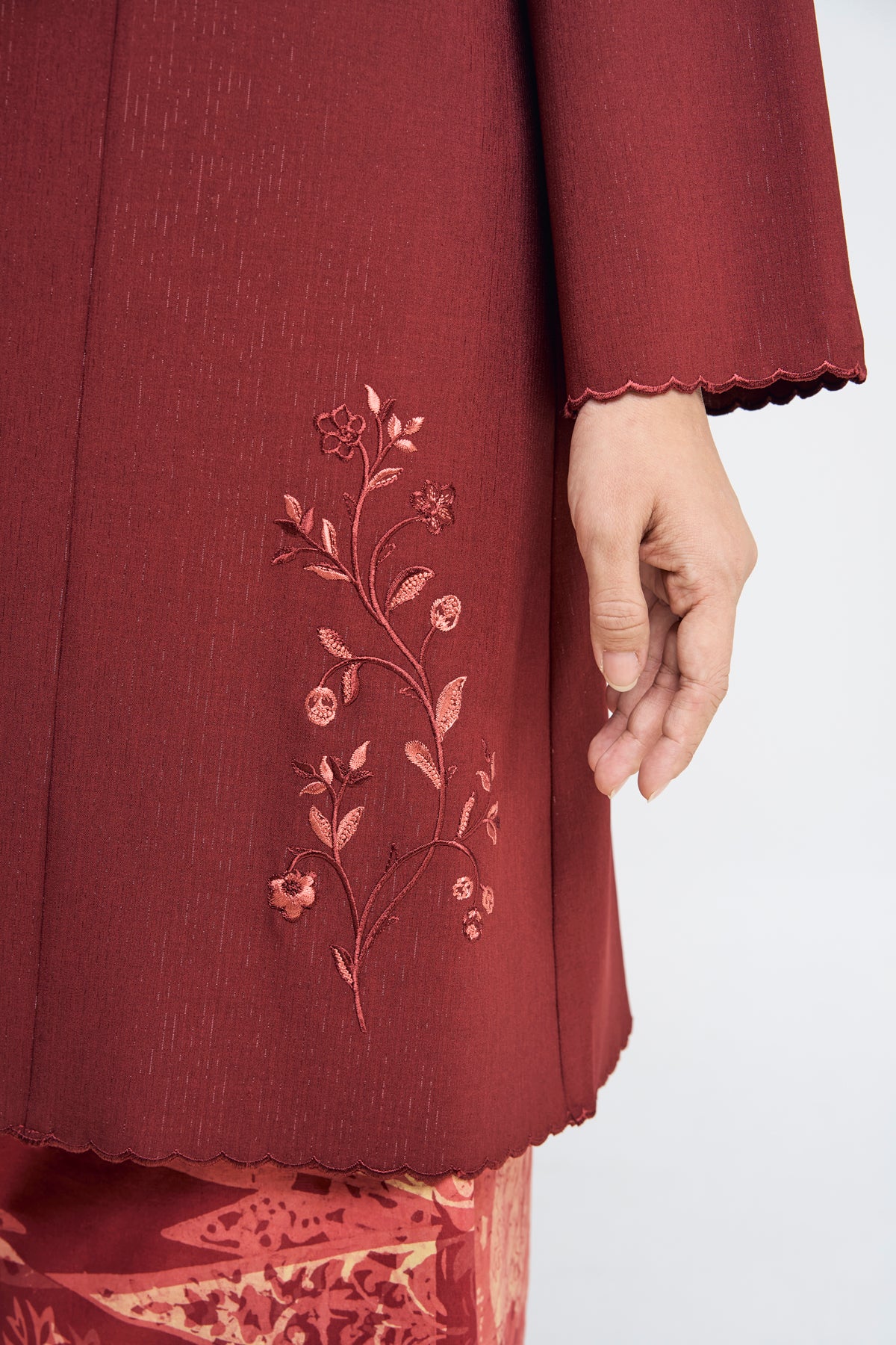 Nyonya Khatam Orked Kebaya - Maroon