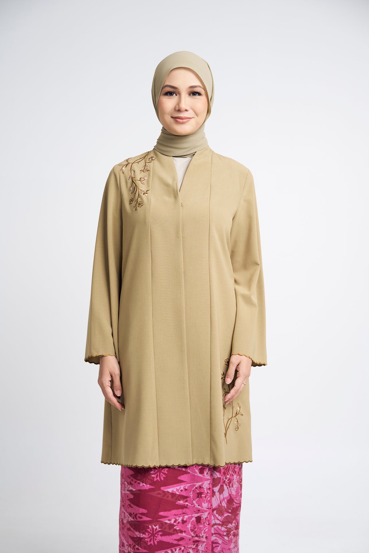 Nyonya Khatam Orked Kebaya - Moss Green