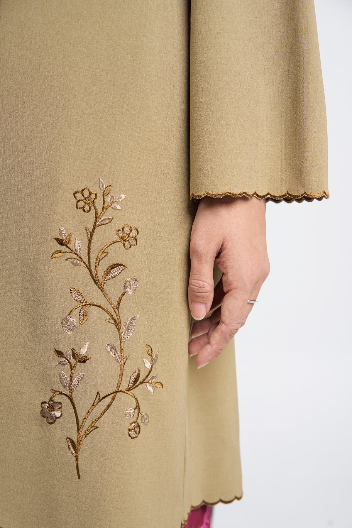 Nyonya Khatam Orked Kebaya - Moss Green