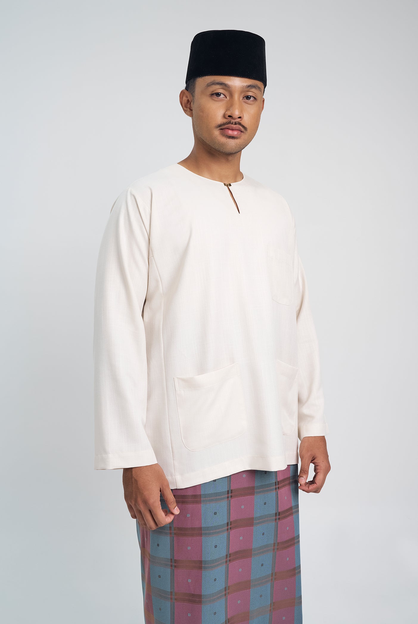 OG' Series Baju Melayu Teluk Belanga Klasik Seluar Ikat - Putih Gading