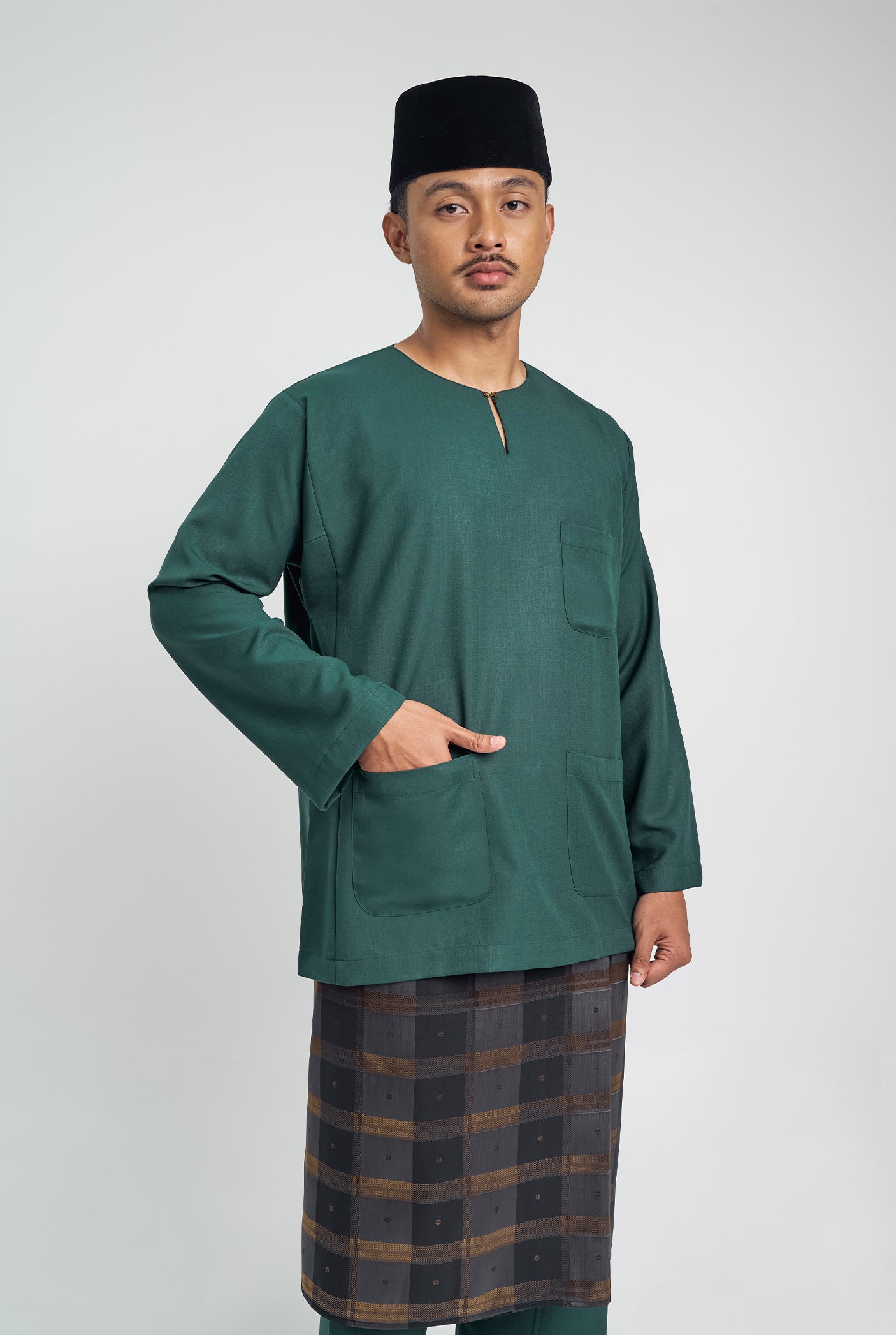 OG' Series Baju Melayu Teluk Belanga Klasik Seluar Ikat - Hijau Zamrud