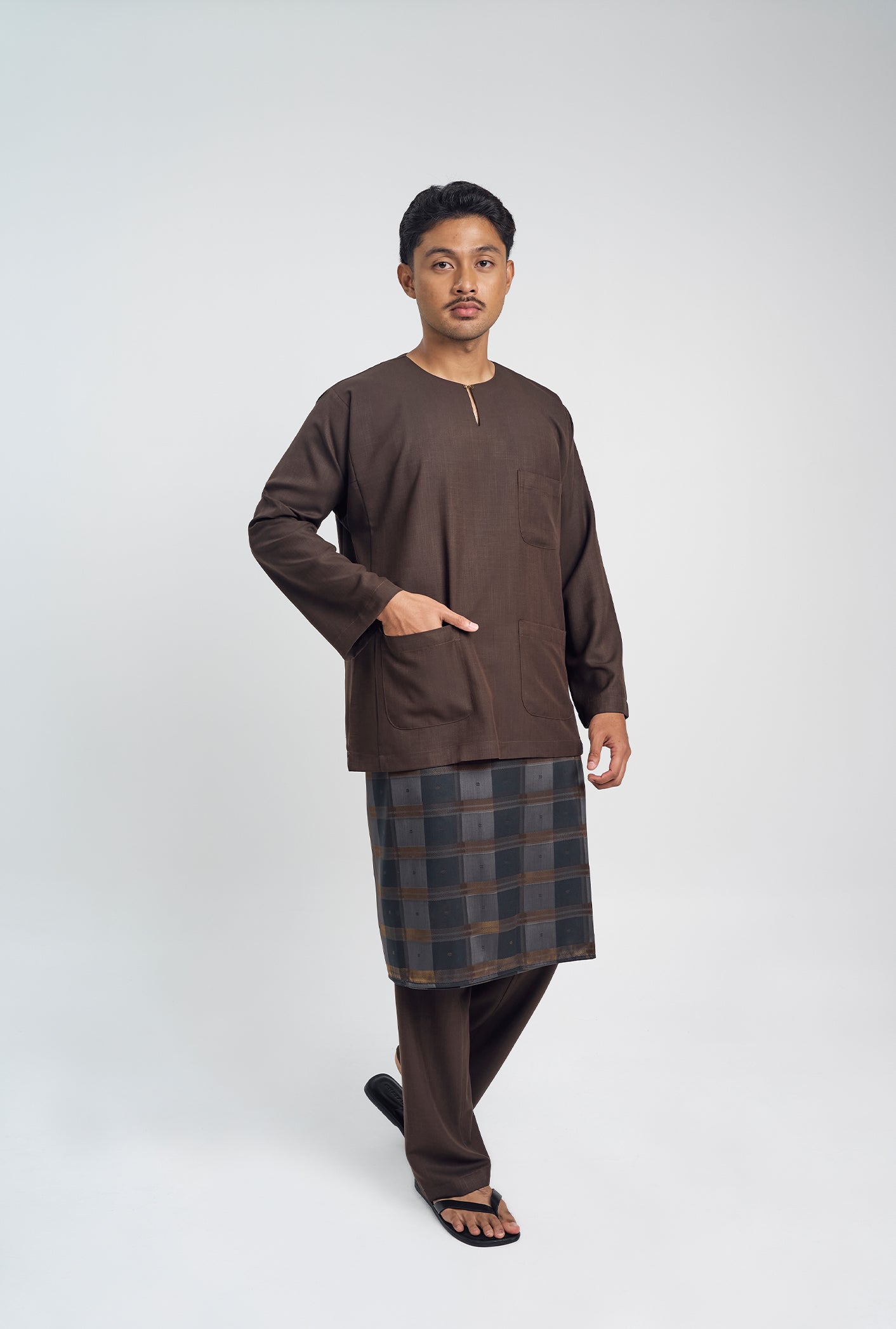 OG' Series Baju Melayu Teluk Belanga Klasik Seluar Ikat - Perang Tua