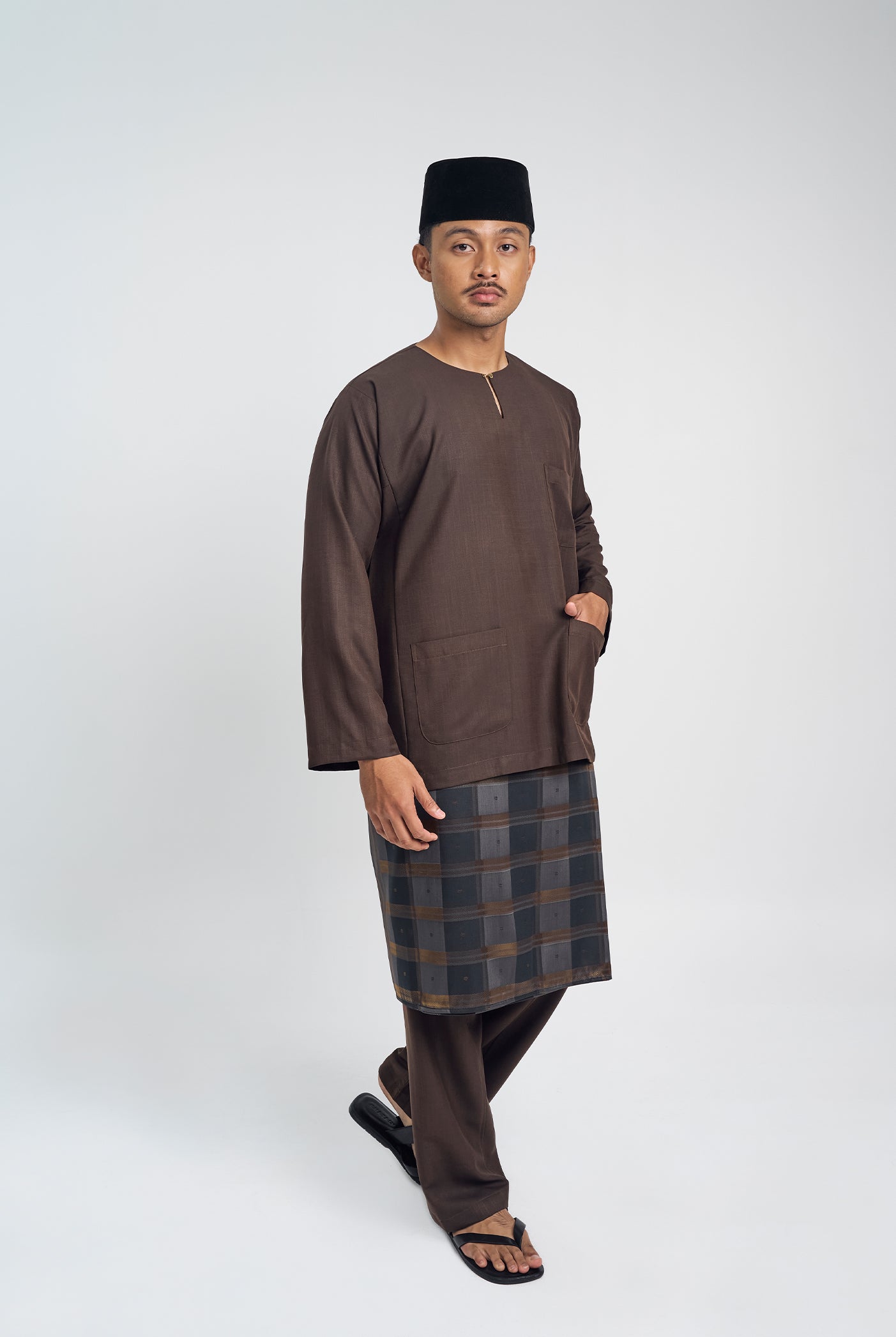 OG' Series Baju Melayu Teluk Belanga Klasik Seluar Ikat - Perang Tua
