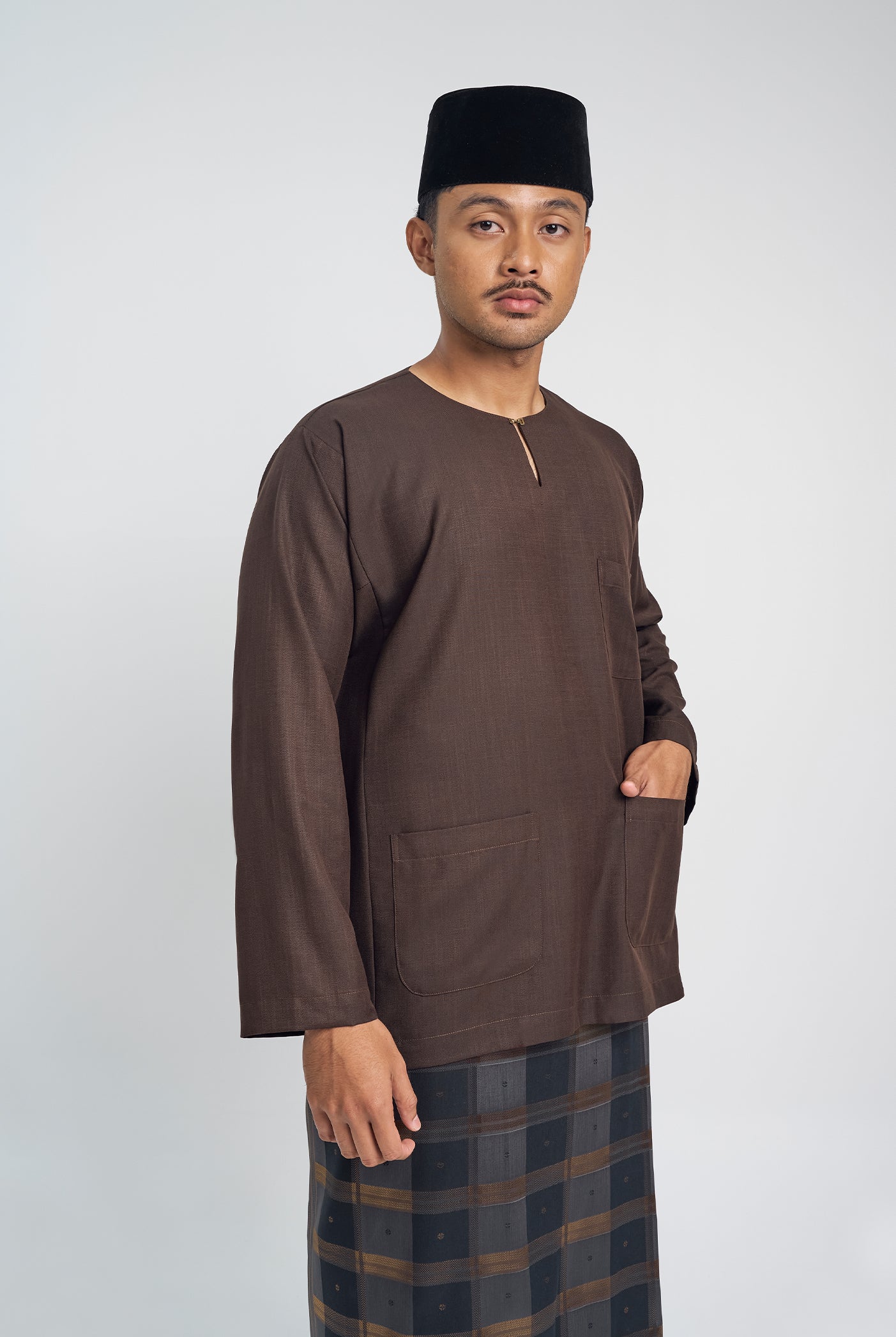 OG' Series Baju Melayu Teluk Belanga Klasik Seluar Ikat - Perang Tua