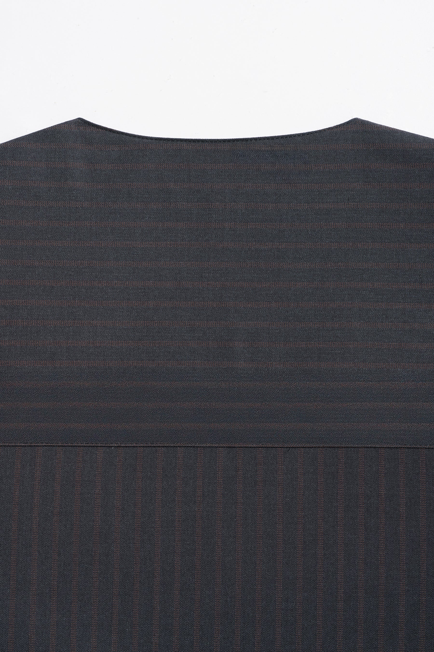 Pasak Modern Fit Top Quarter Sleeves - Deep Grey