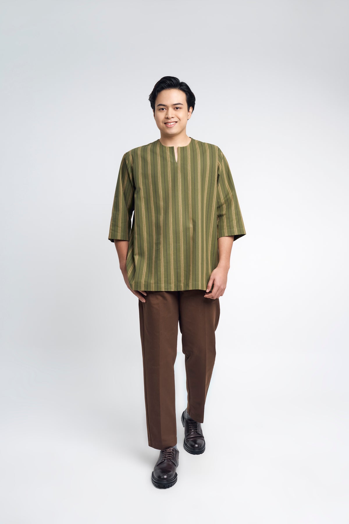 Palong Loose Fit Men Top Quarter - Avocado Green