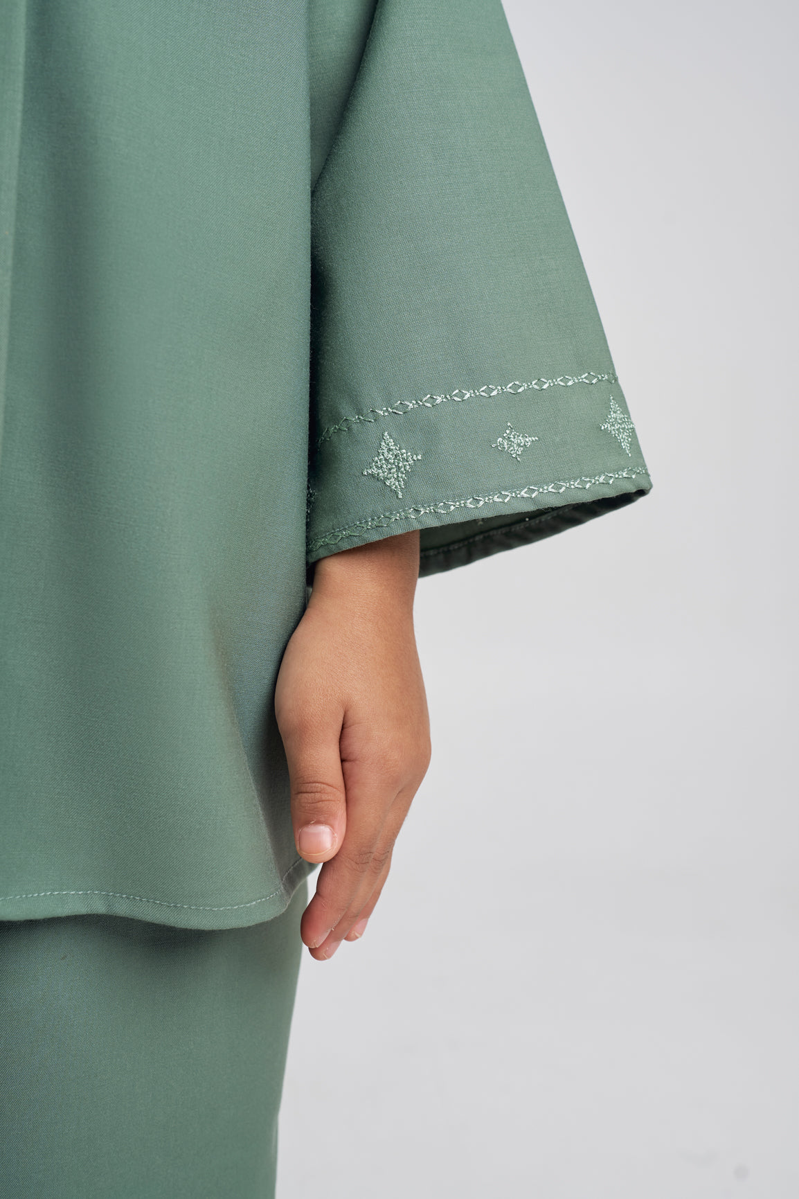 Patawali Girl Kebaya - Grass Green