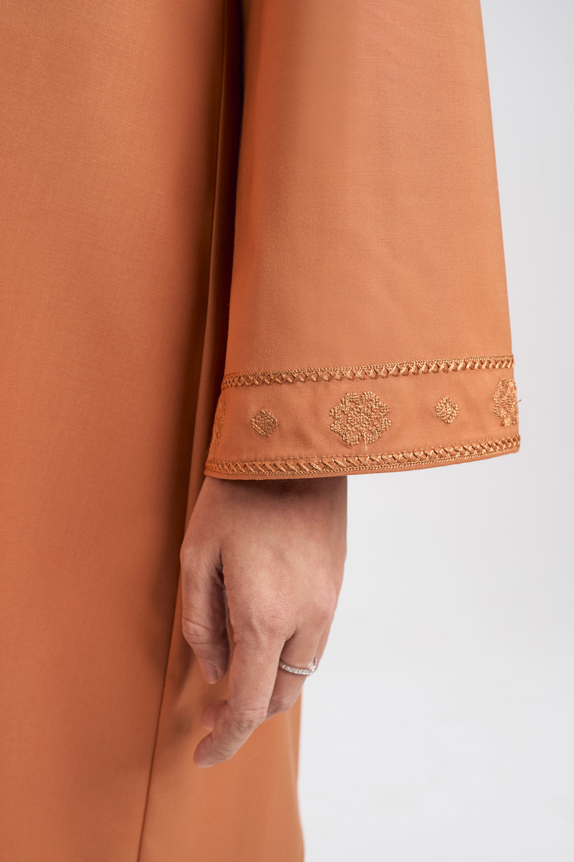 Patawali Baju Kebaya - Apricot