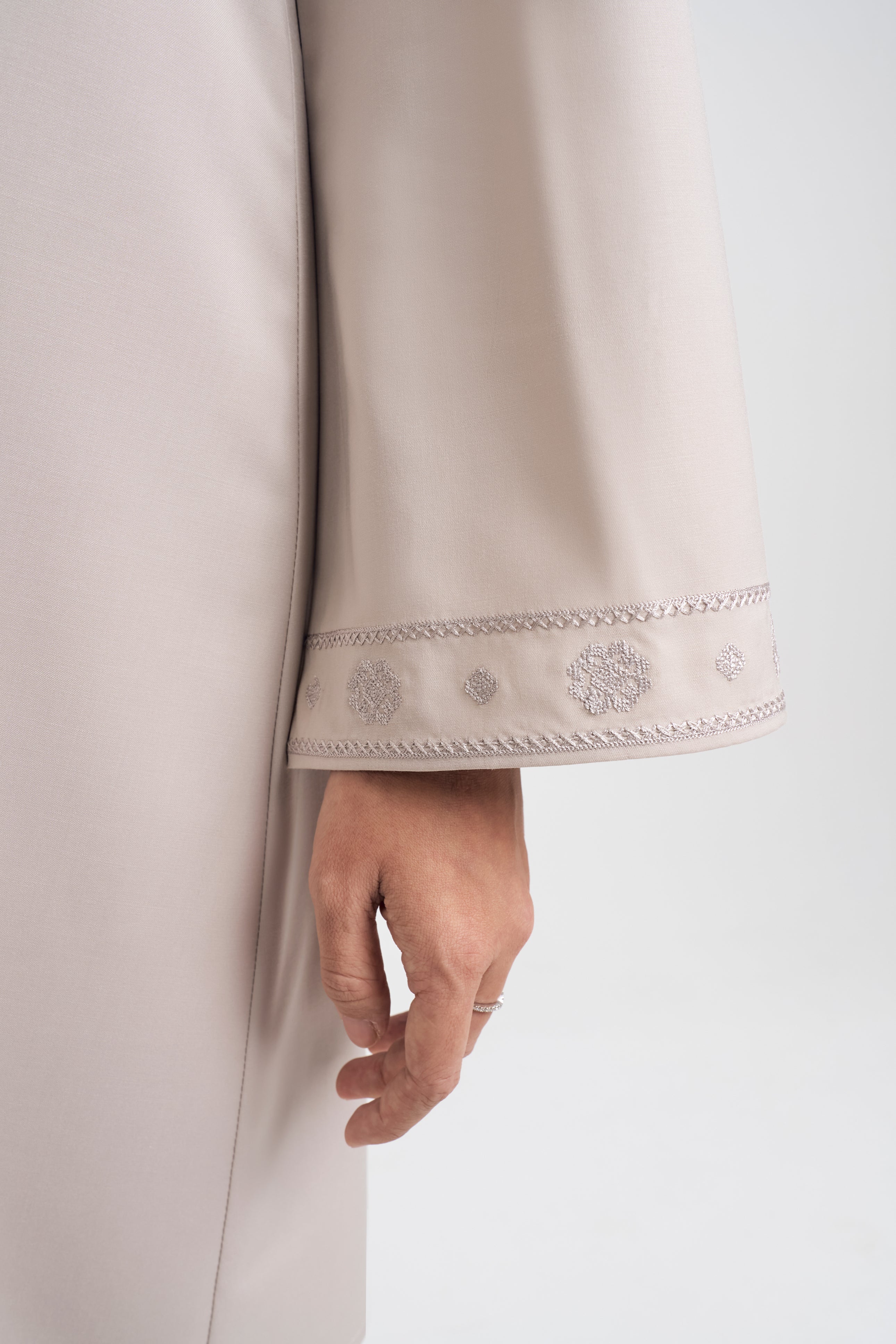 Patawali Baju Kebaya - Light Taupe