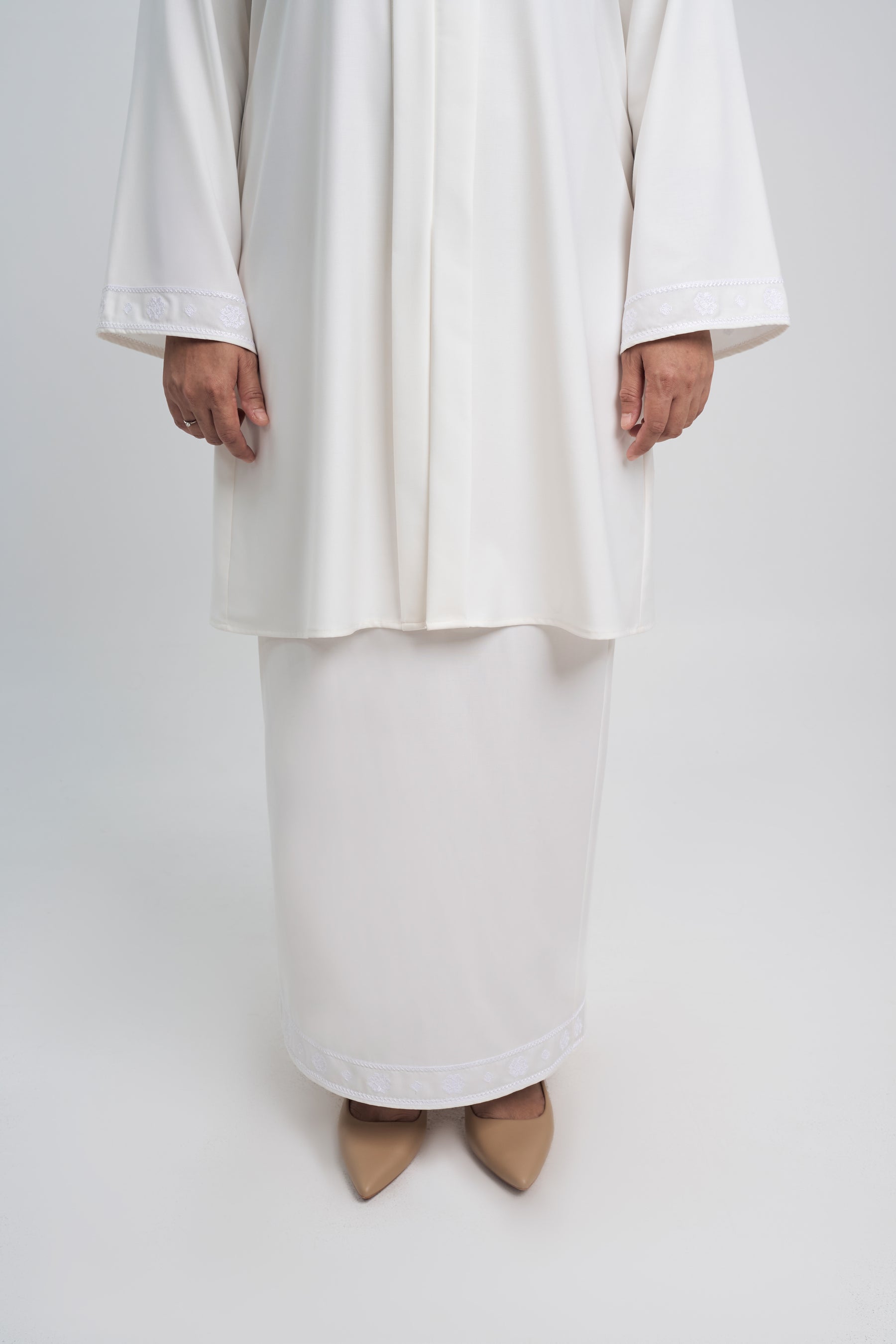 Patawali Baju Kebaya - Antique White