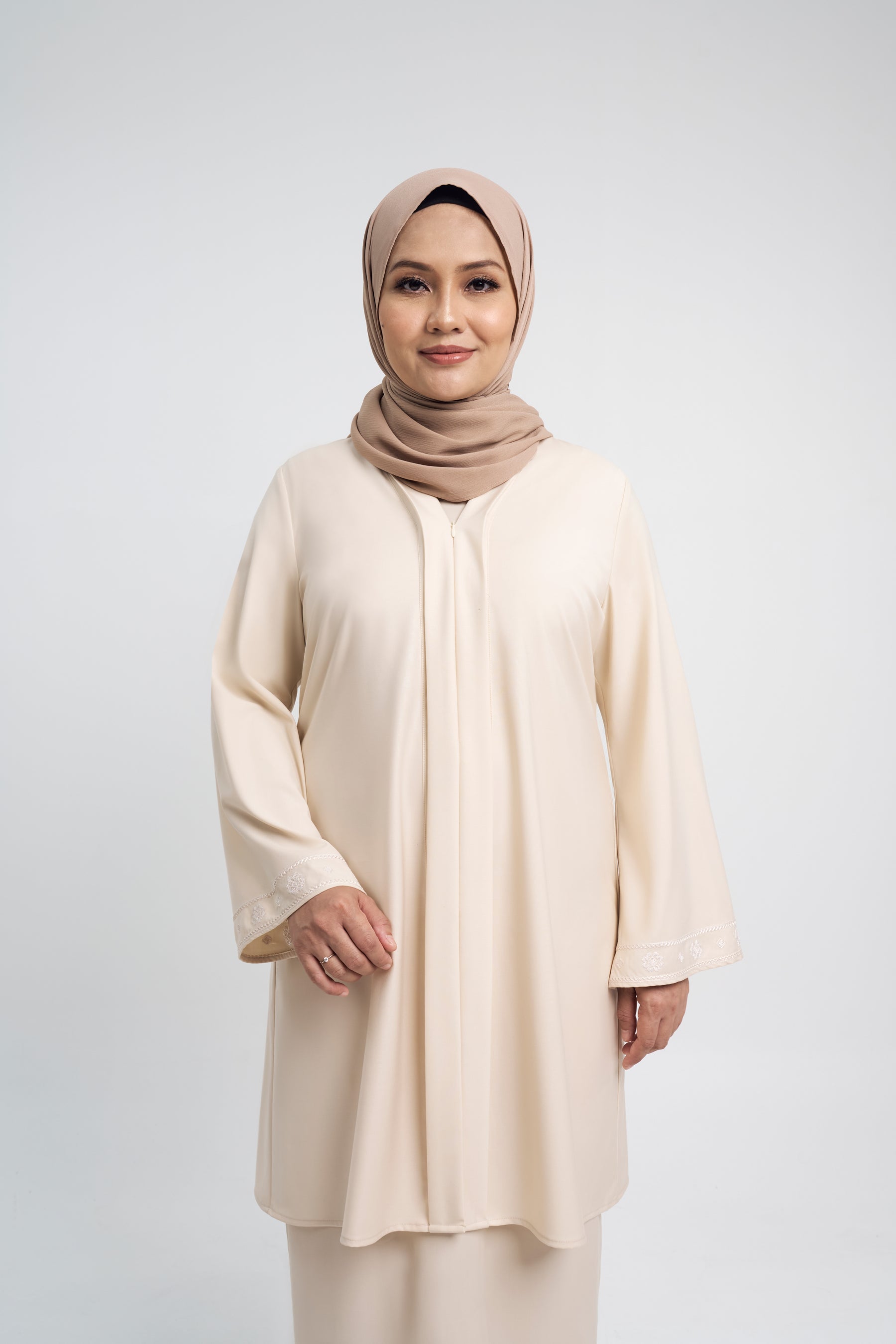 Patawali Baju Kebaya - Ecru Beige