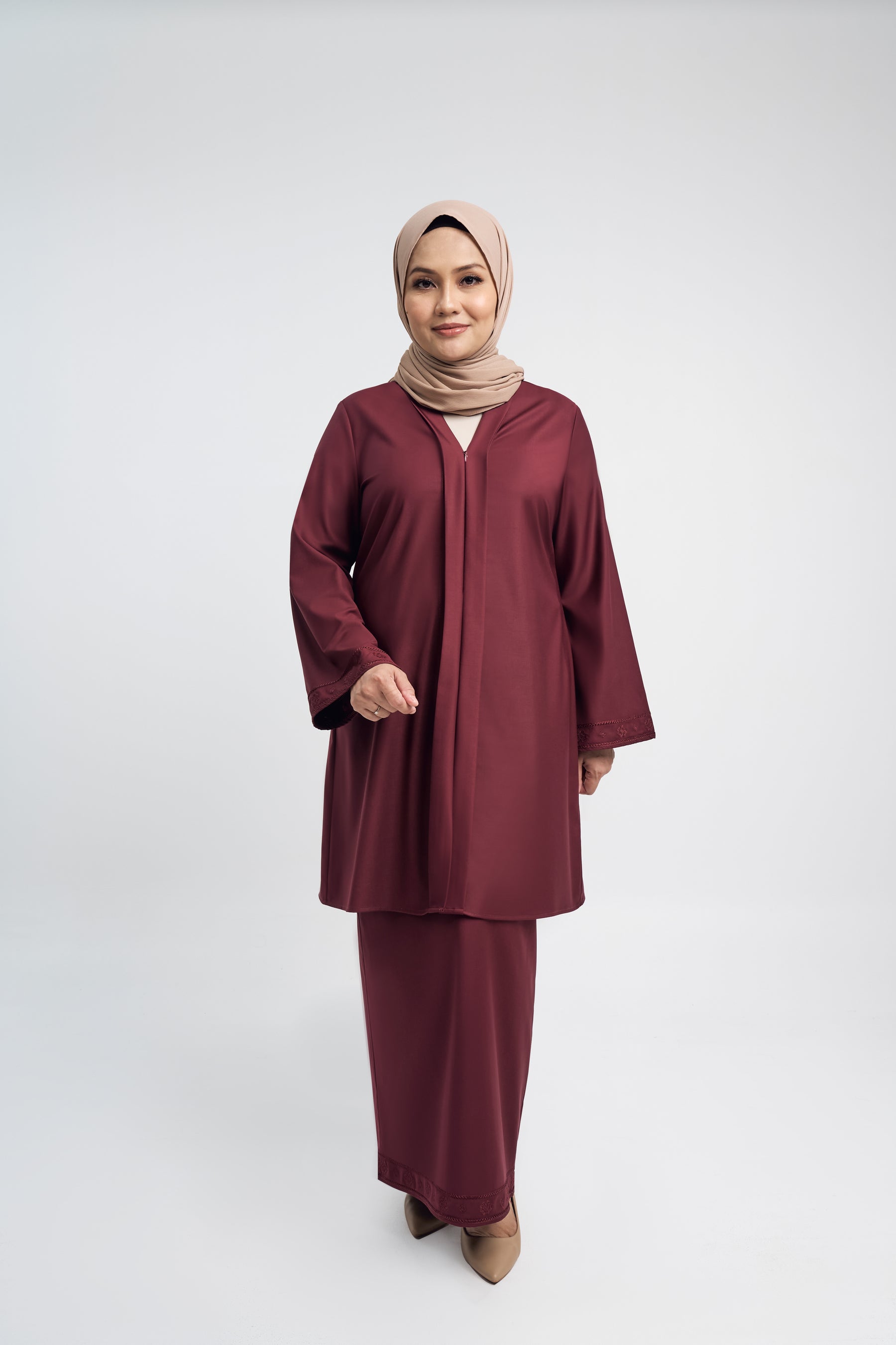 Patawali Baju Kebaya - Burgundy Red