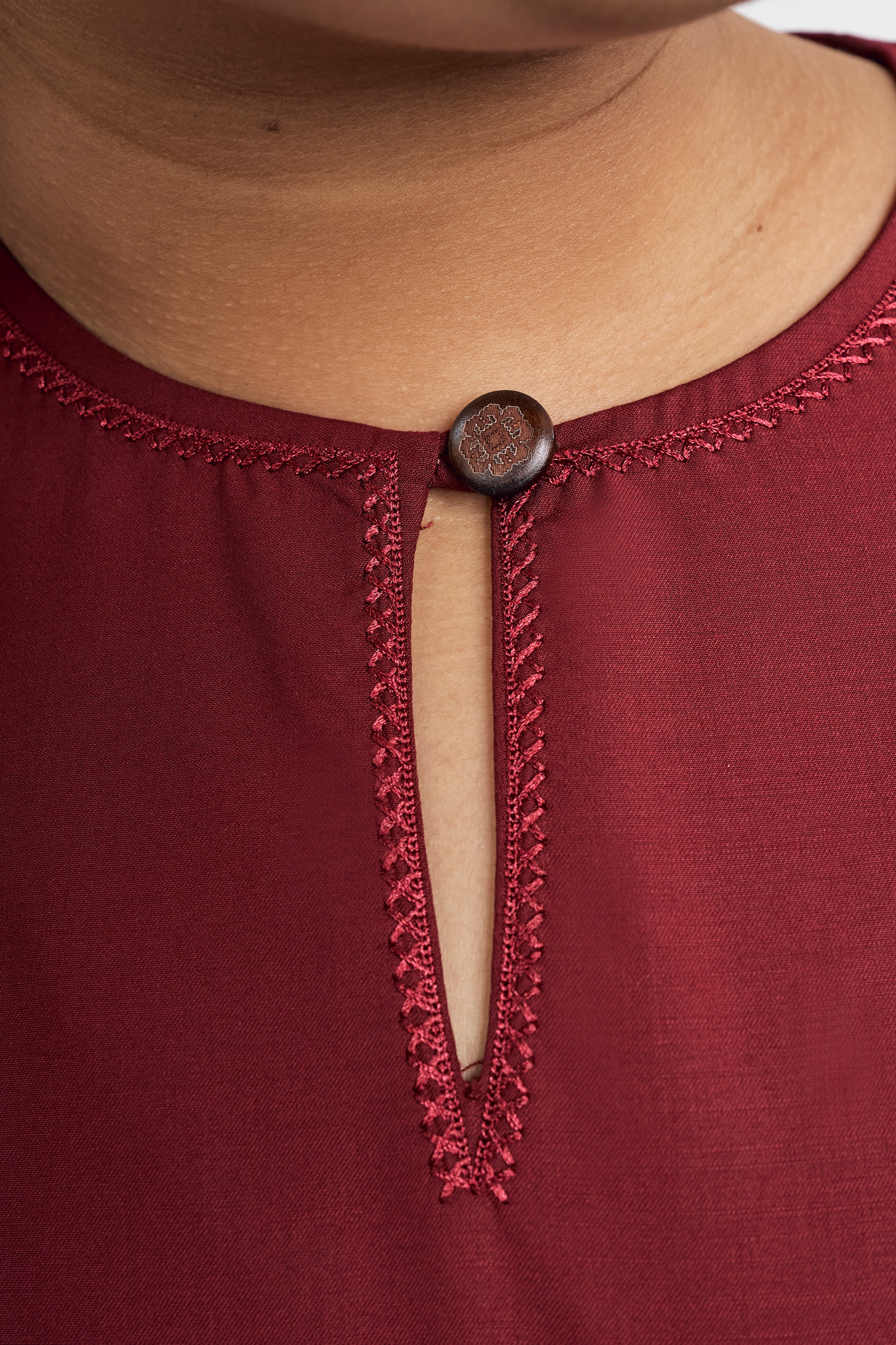 Patawali Baju Kurung - Mahogany Red