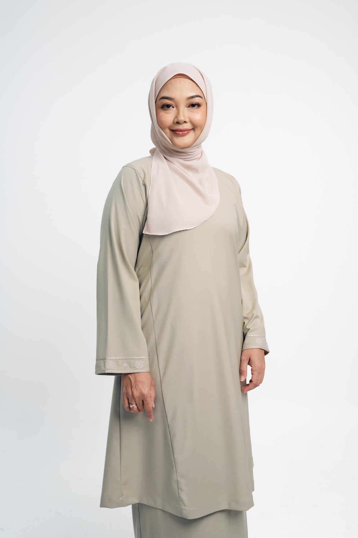Patawali Baju Kurung Riau - Light Khaki