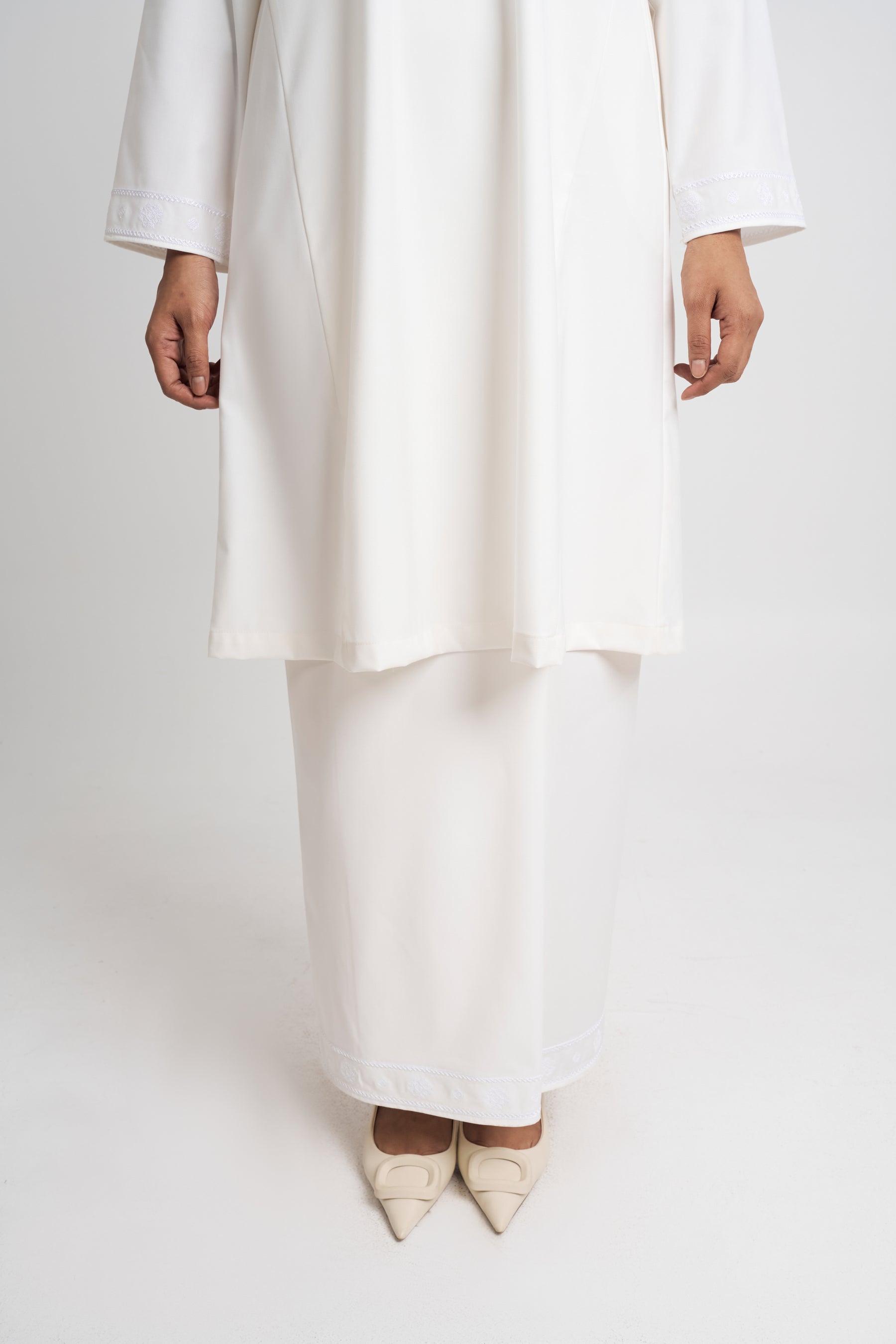 Patawali Baju Kurung Riau - Antique White