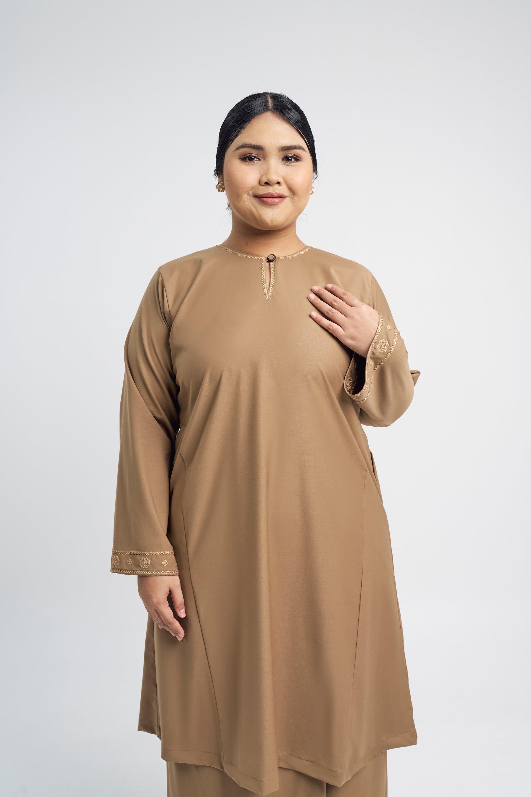 Patawali Baju Kurung Riau - Hazel Brown
