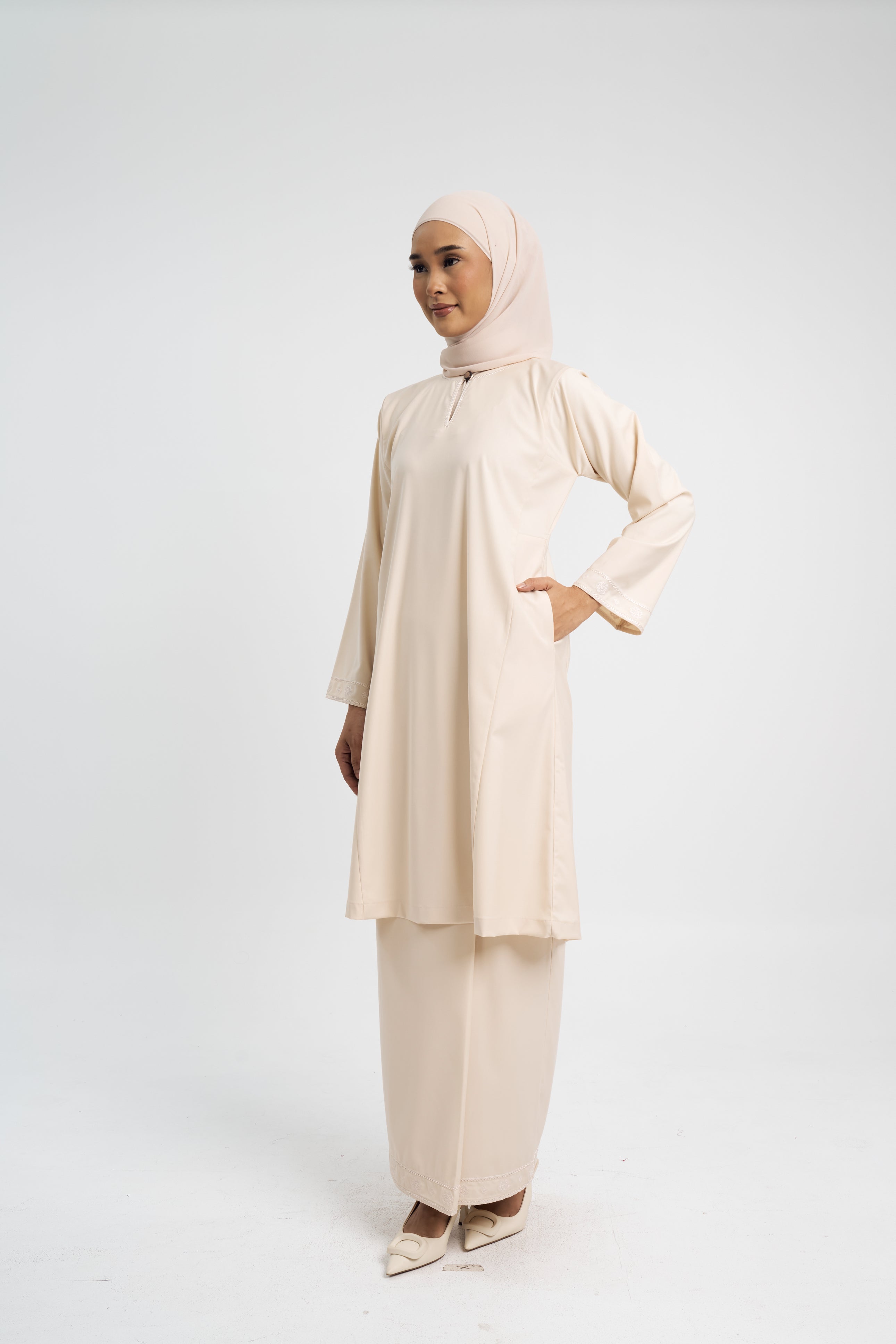 Patawali Baju Kurung Riau - Ecru Beige