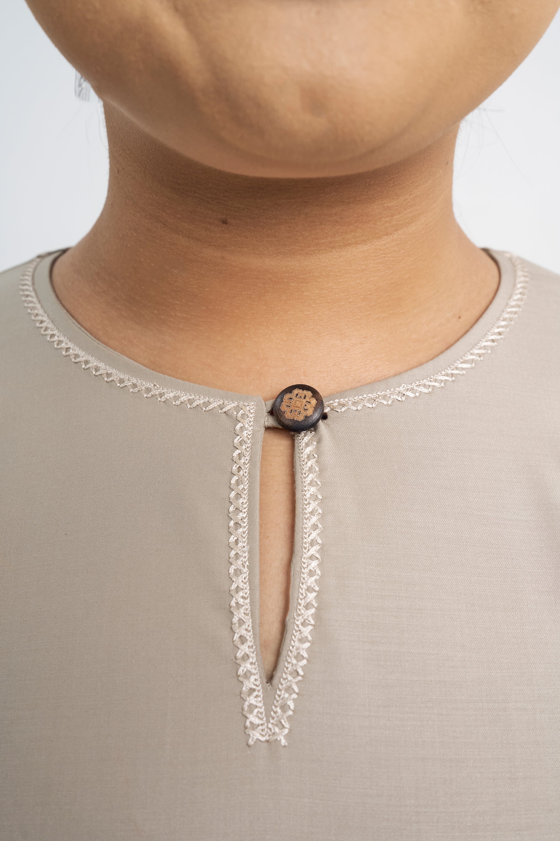 Patawali Baju Kurung Riau - Light Olive