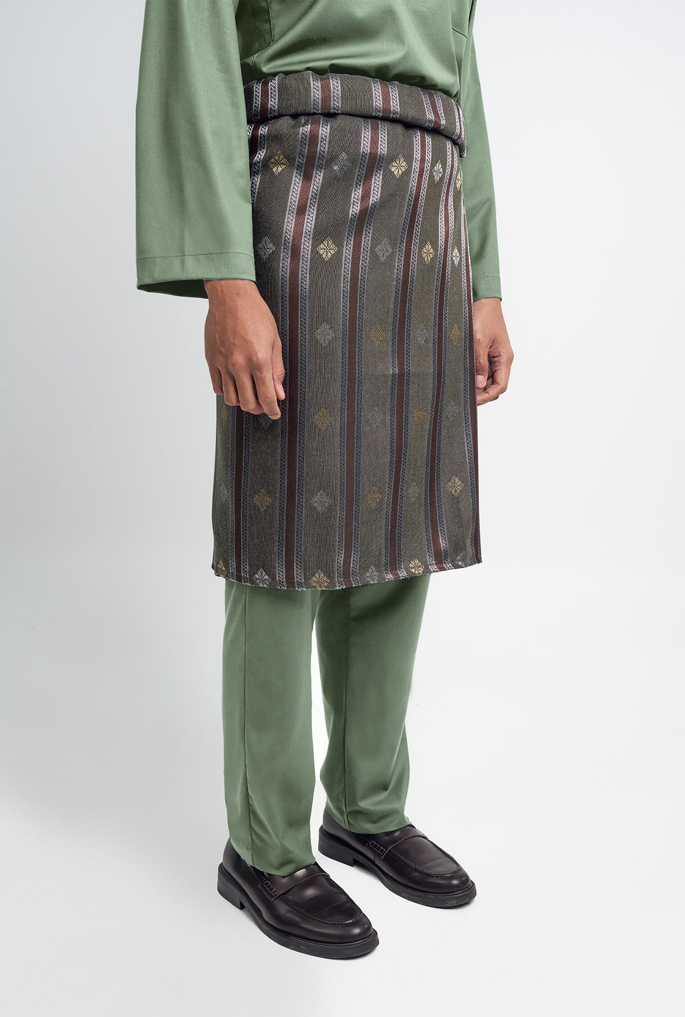 Patawali Classic Fit Baju Melayu Cekak Musang - Grass Green