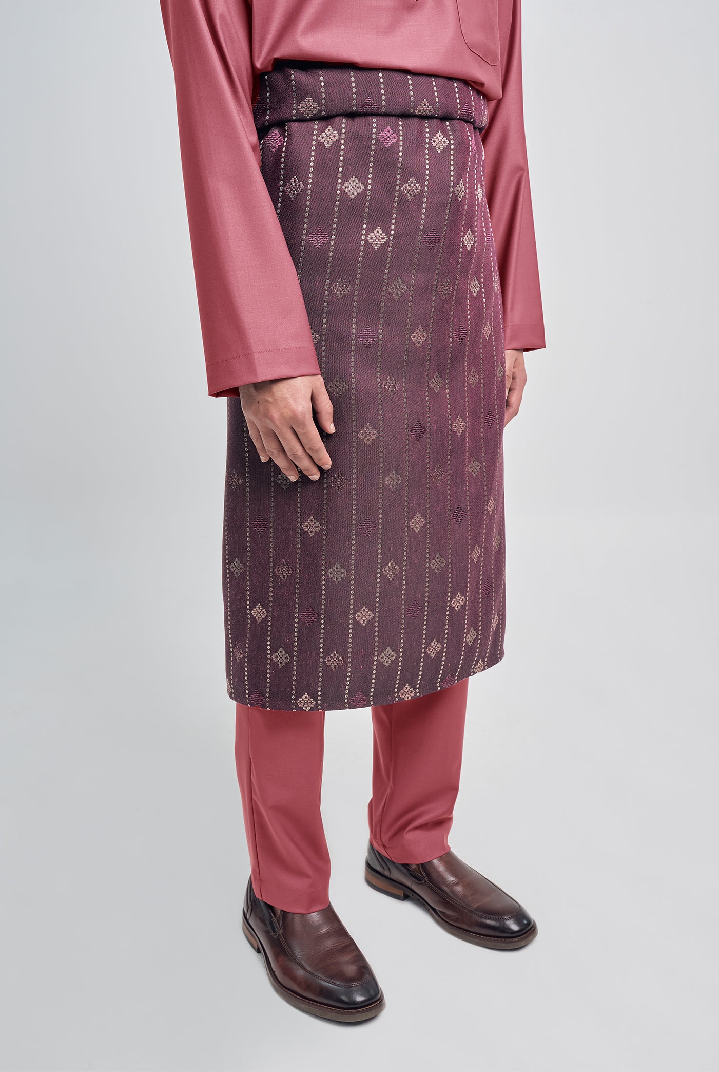 Patawali Classic Fit Baju Melayu Cekak Musang - Dark Rose
