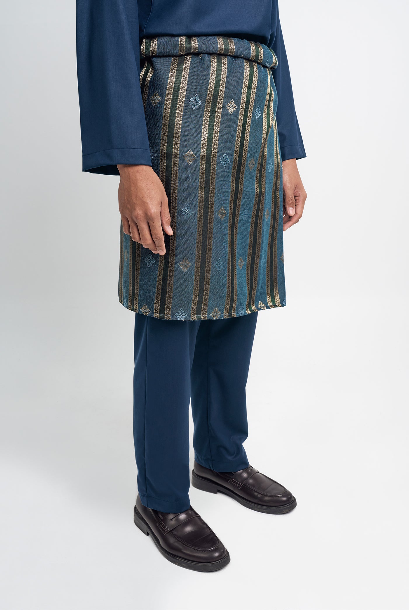 Patawali Classic Fit Baju Melayu Cekak Musang - Royal Blue