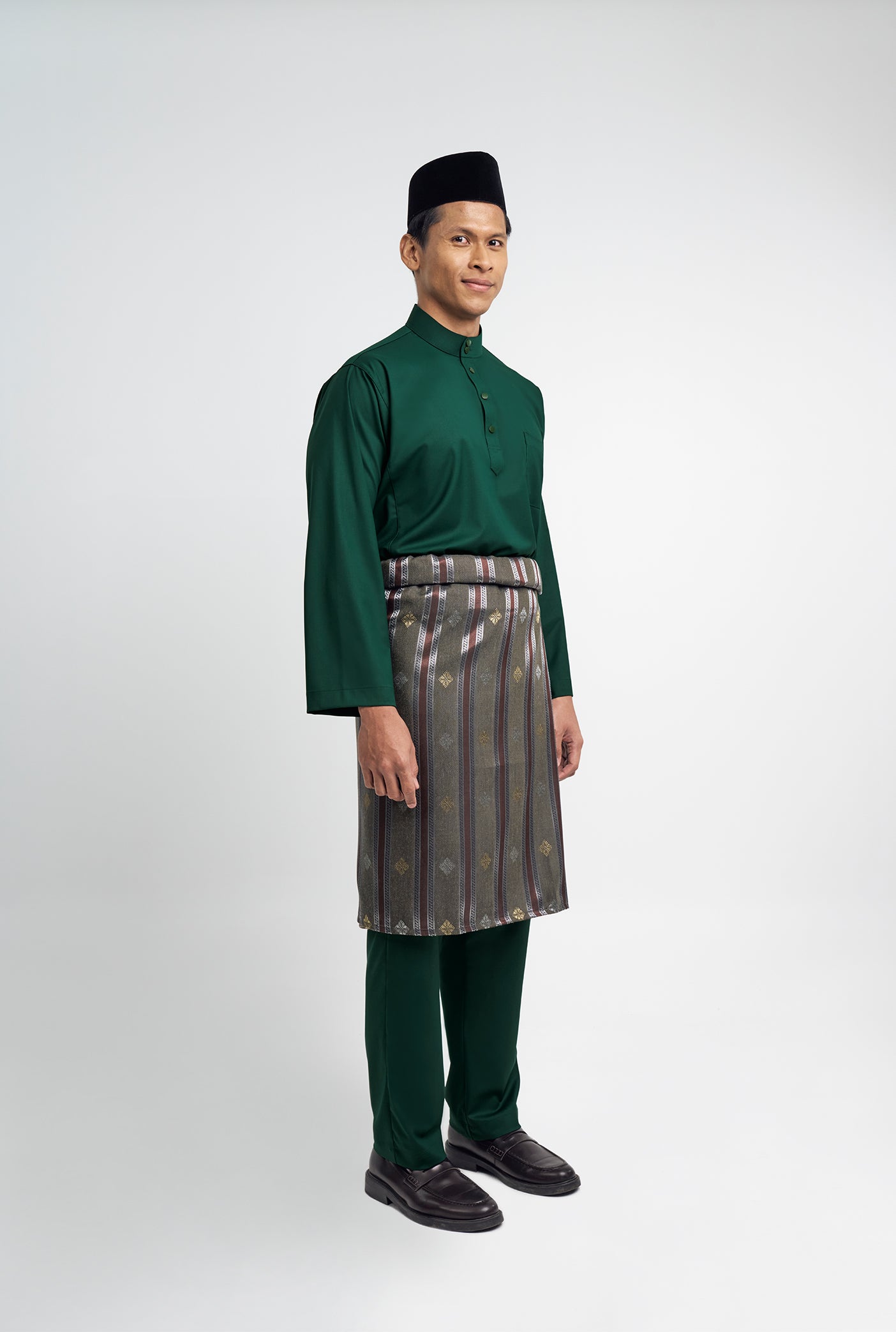 Patawali Classic Fit Baju Melayu Cekak Musang - Deep Green