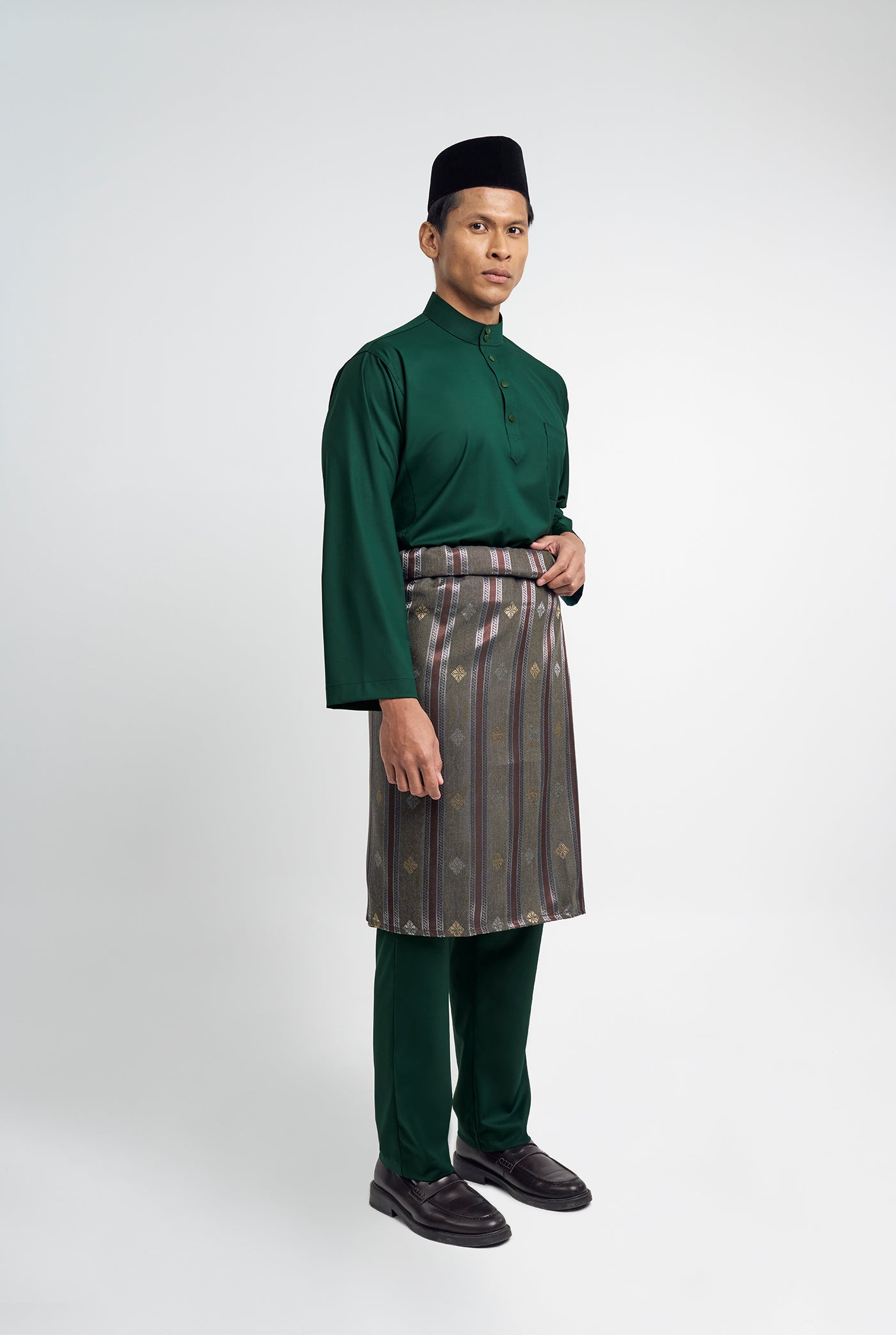 Patawali Classic Fit Baju Melayu Cekak Musang - Deep Green