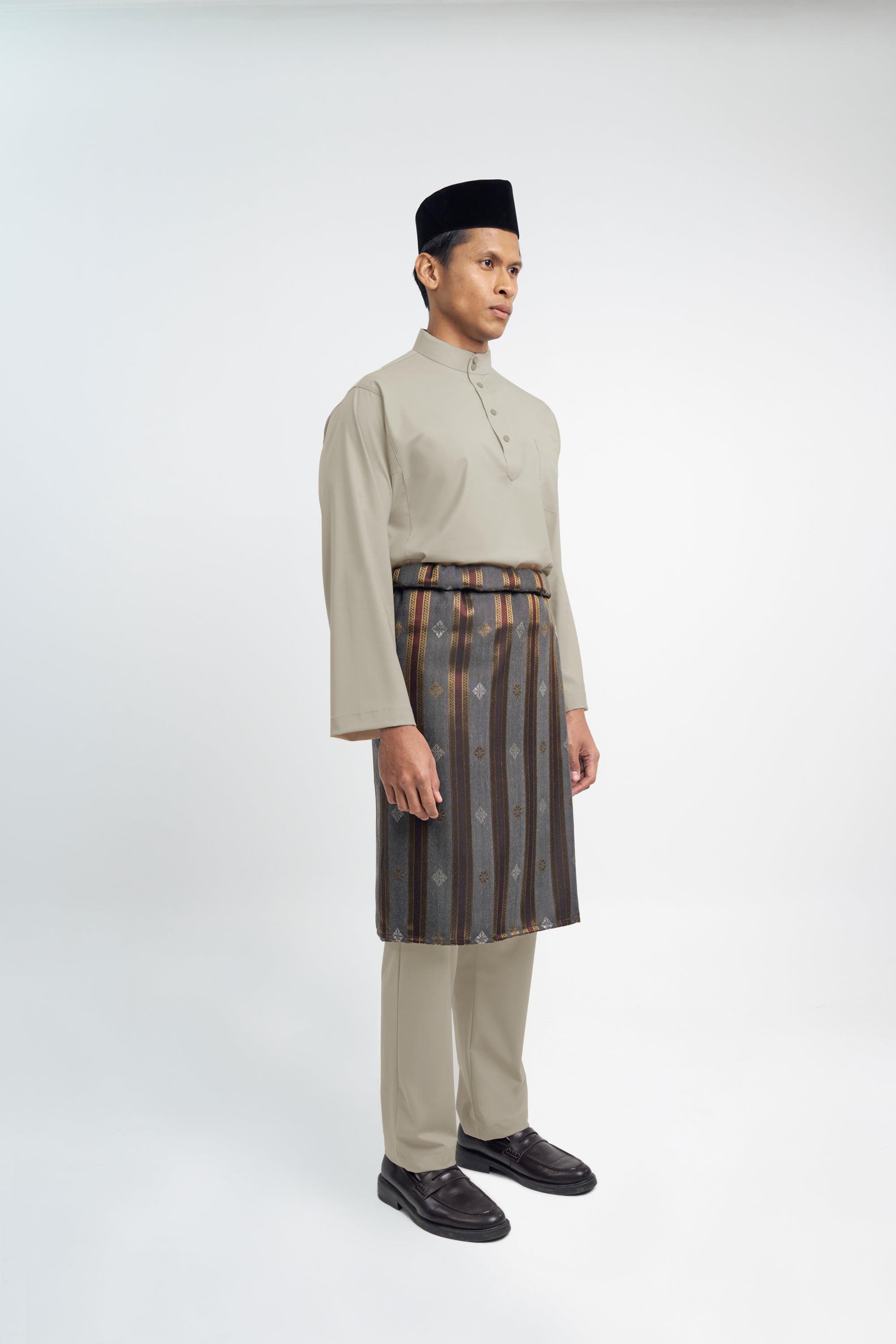 Patawali Classic Fit Baju Melayu Cekak Musang - Light Khaki