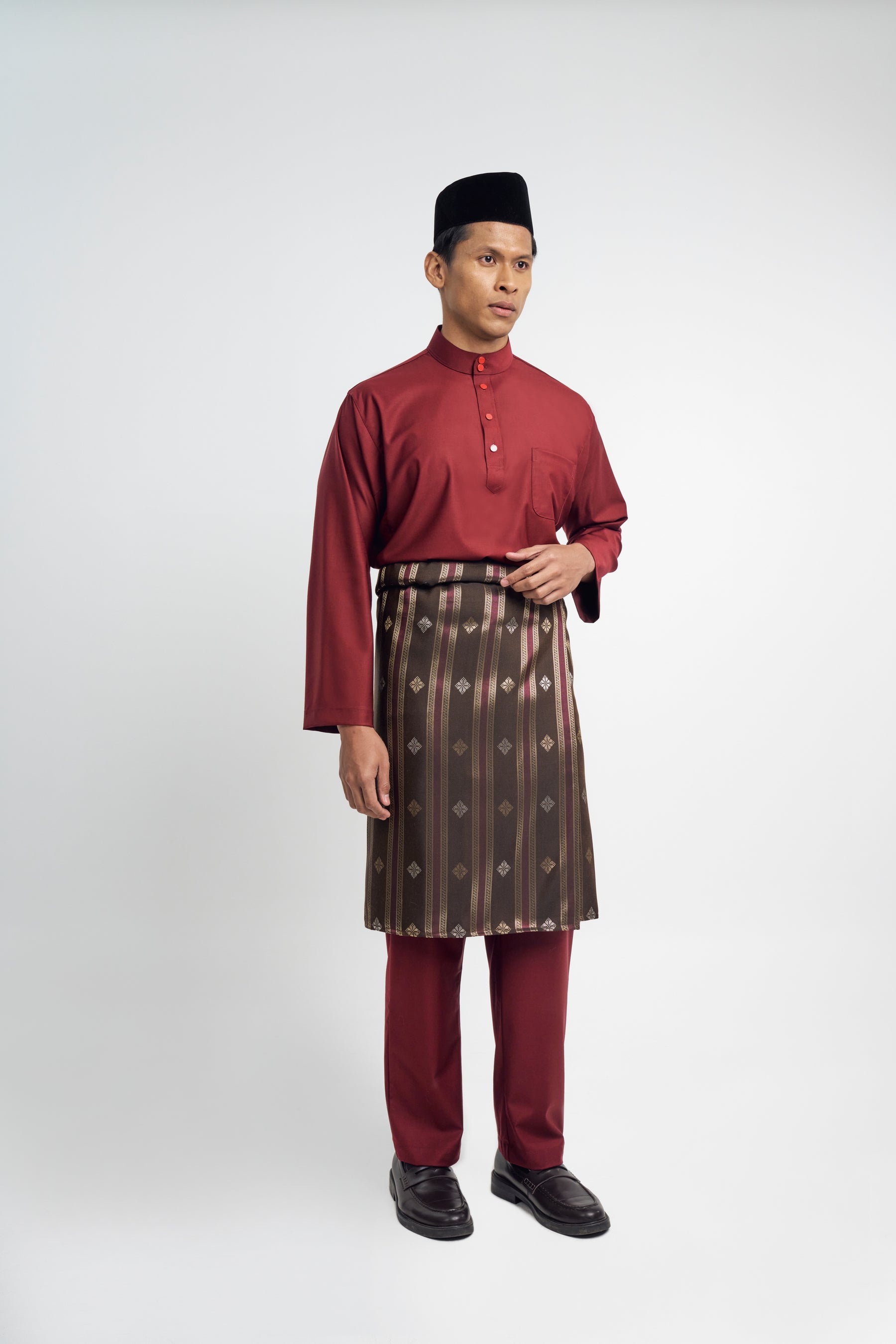 Patawali Classic Fit Baju Melayu Cekak Musang - Mahogany Red