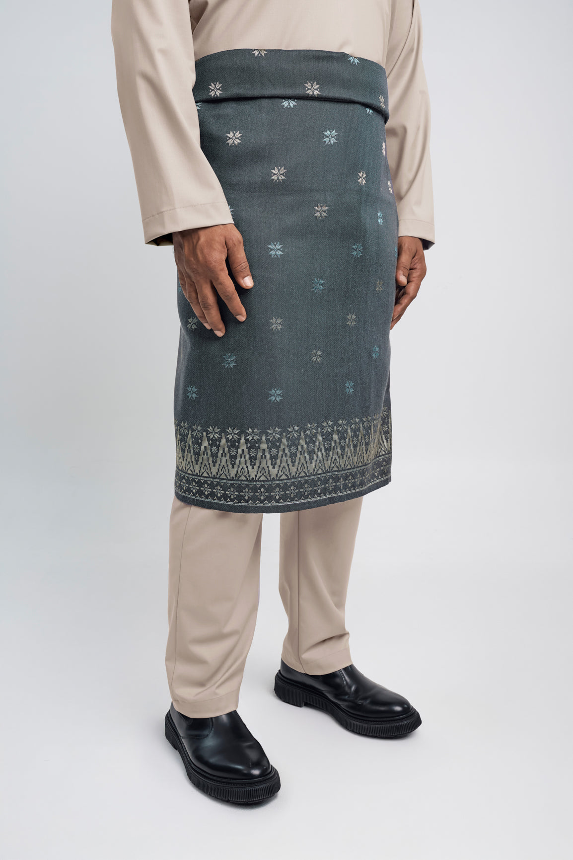 Patawali Modern Fit Baju Melayu Cekak Musang - Light Taupe