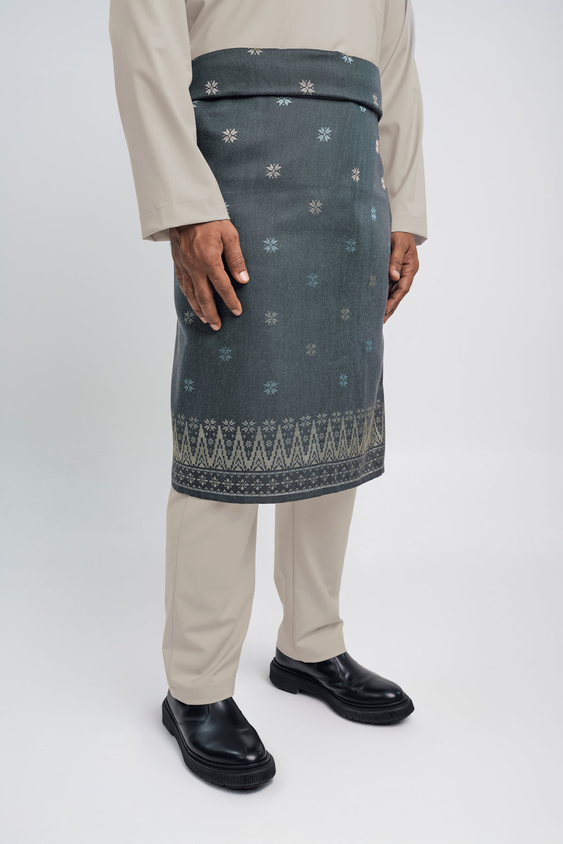 Patawali Modern Fit Baju Melayu Cekak Musang - Light Khaki