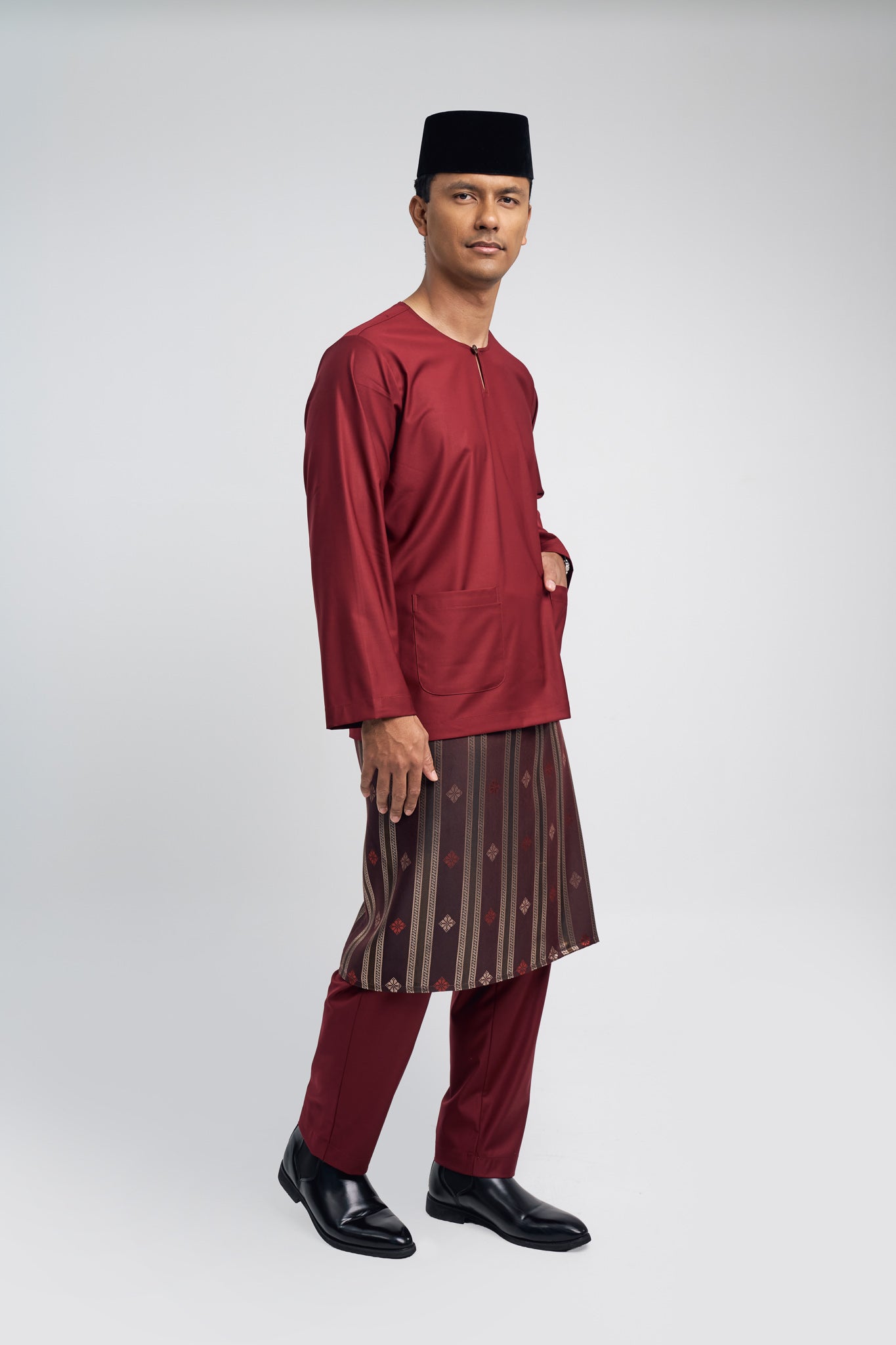 Patawali Modern Fit Baju Melayu Teluk Belanga - Mahogany Red