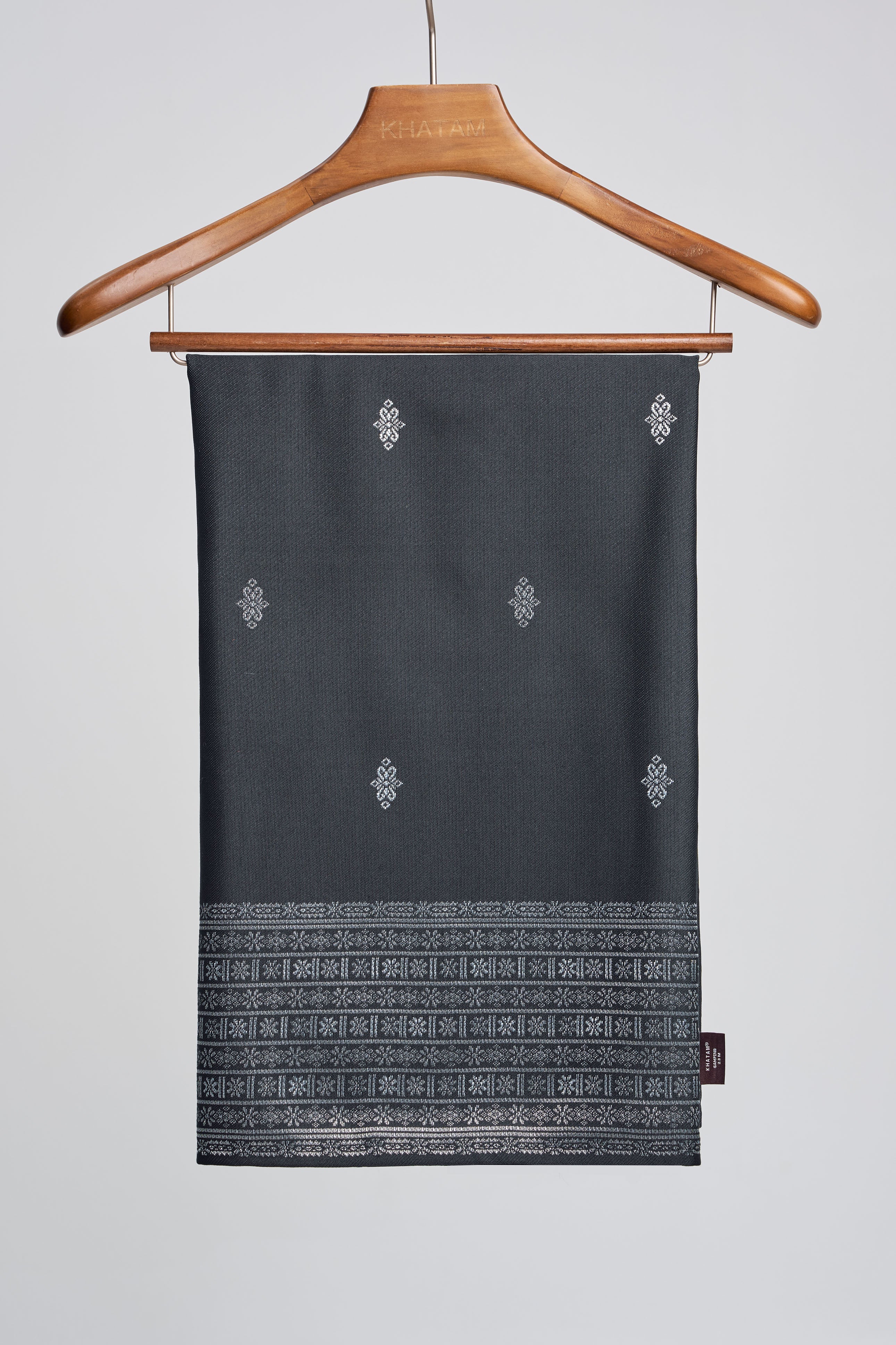 Samping Tebaran Bujur Kesuma - Black Silver