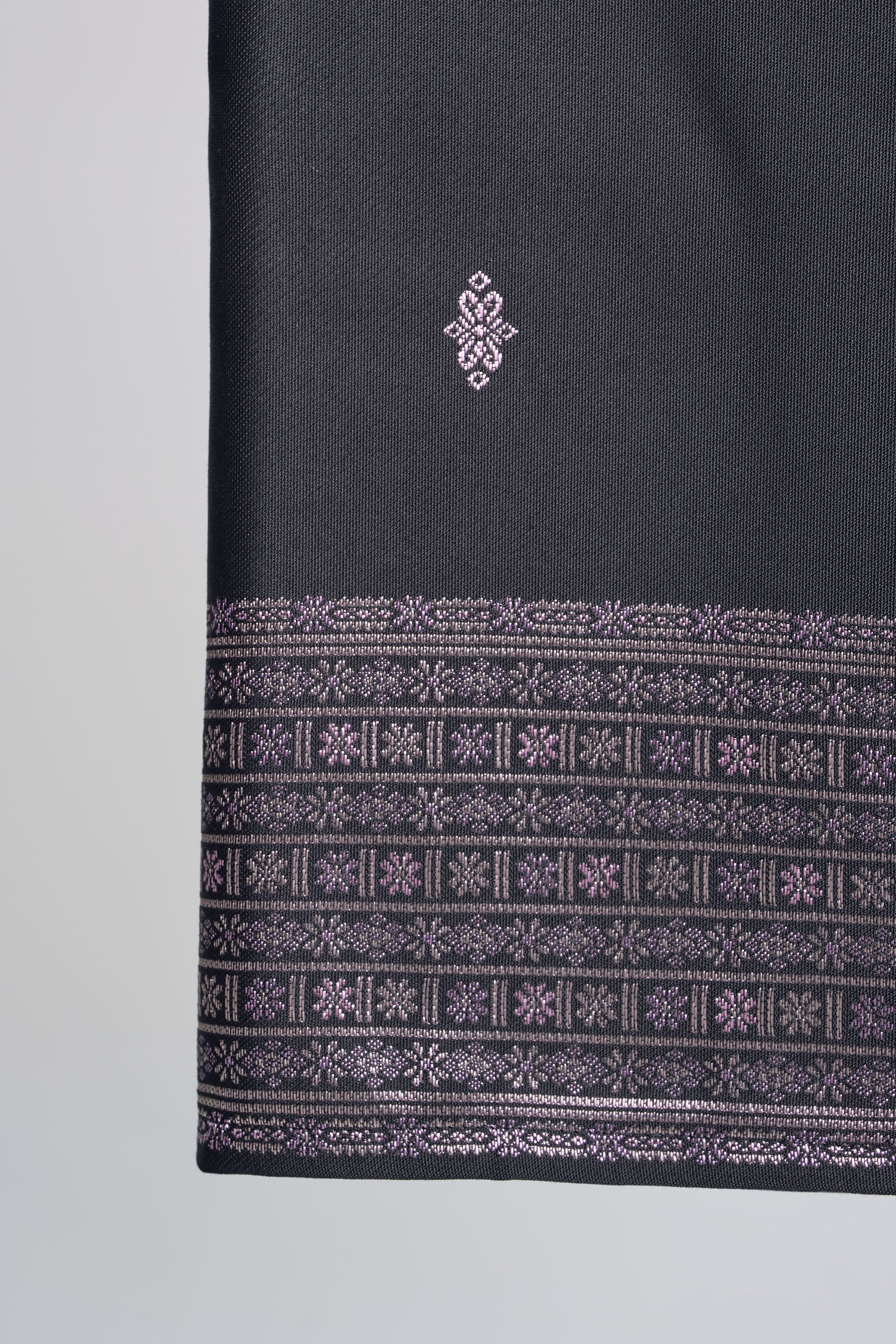 Samping Tebaran Bujur Kesuma - Black Lilac