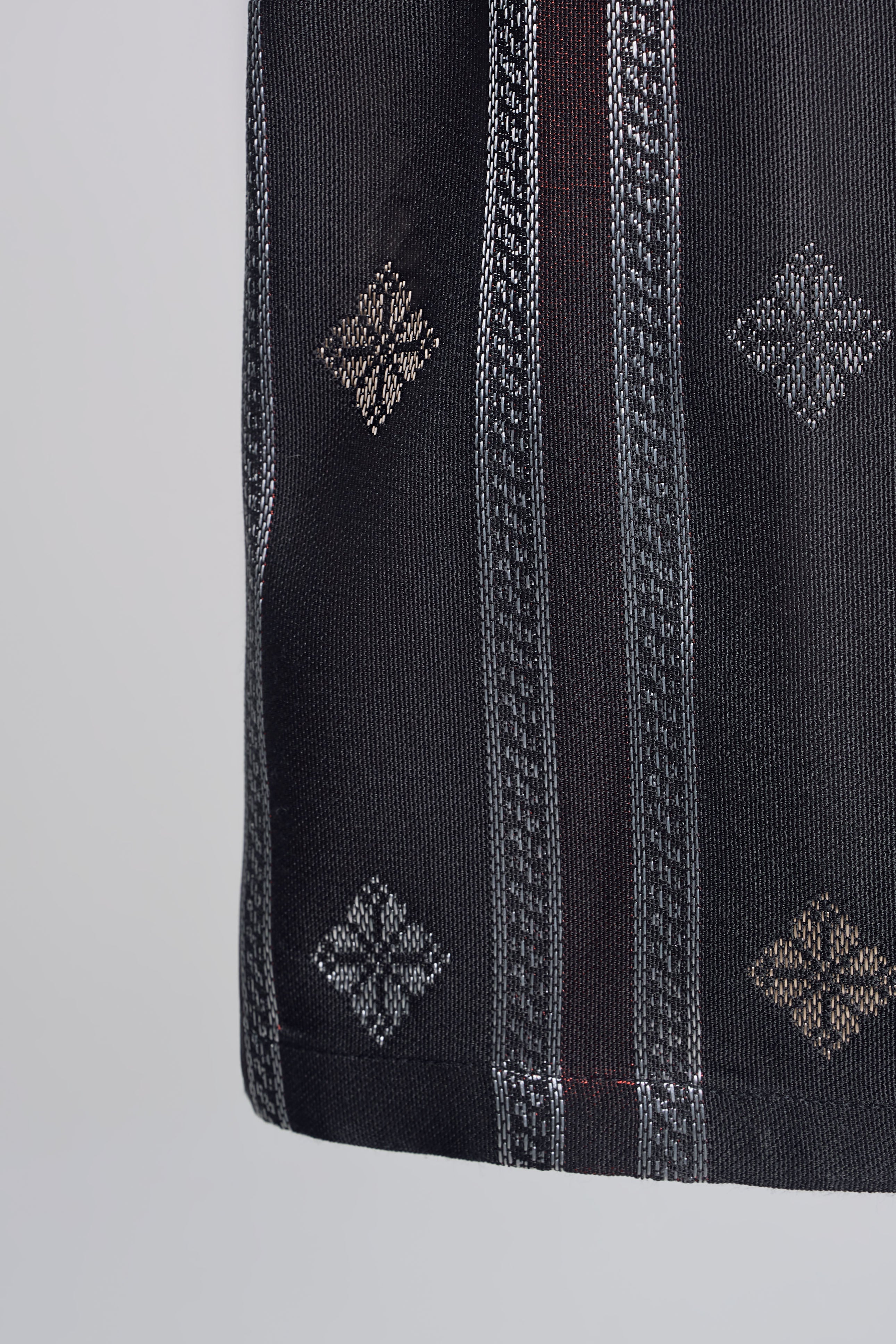 Boys Samping Galur Kelopak - Hitam Merah