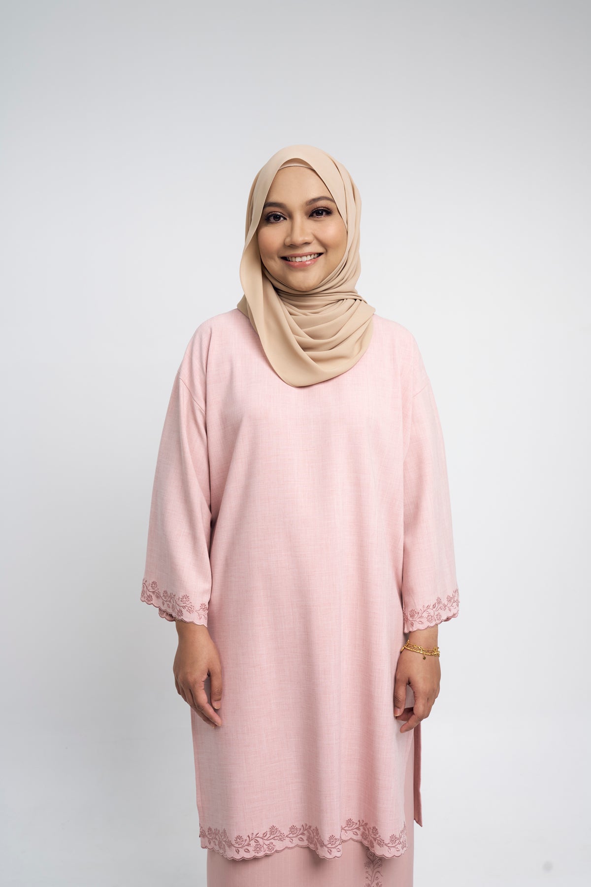 Setanjong Kurung Labuh - Pink
