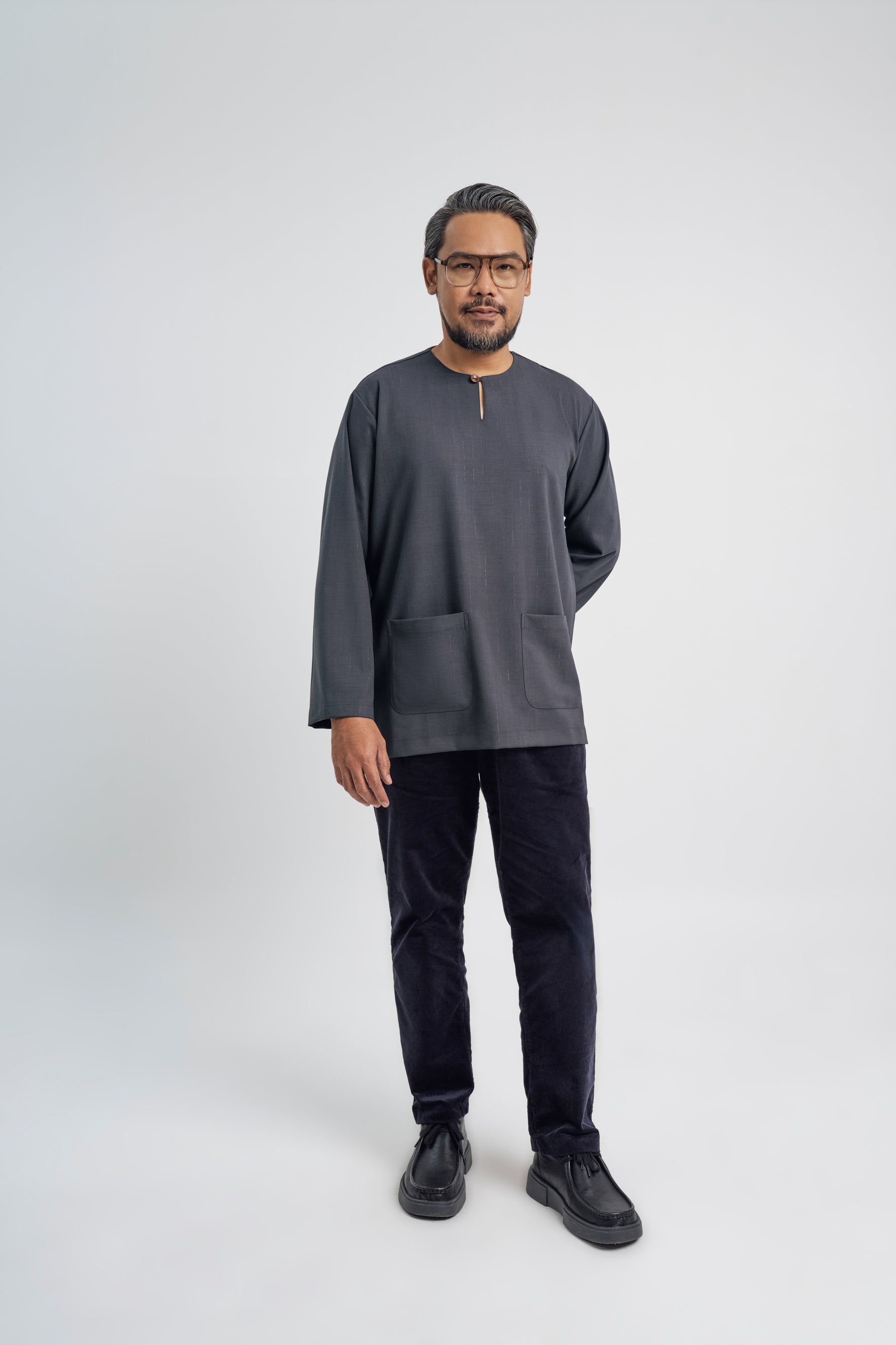 Setanjong Loose Fit Men Top - Black