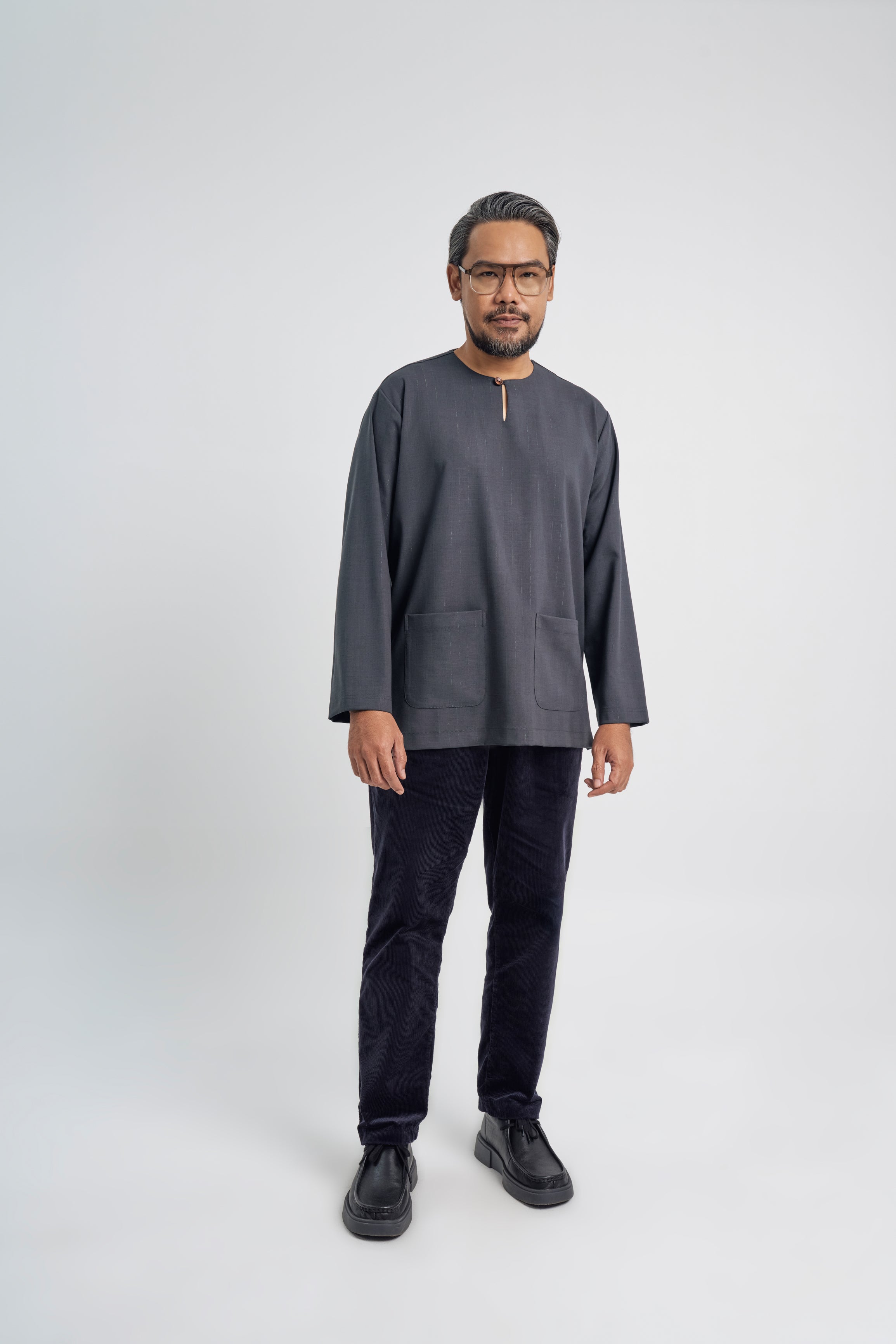 Setanjong Loose Fit Men Top - Black